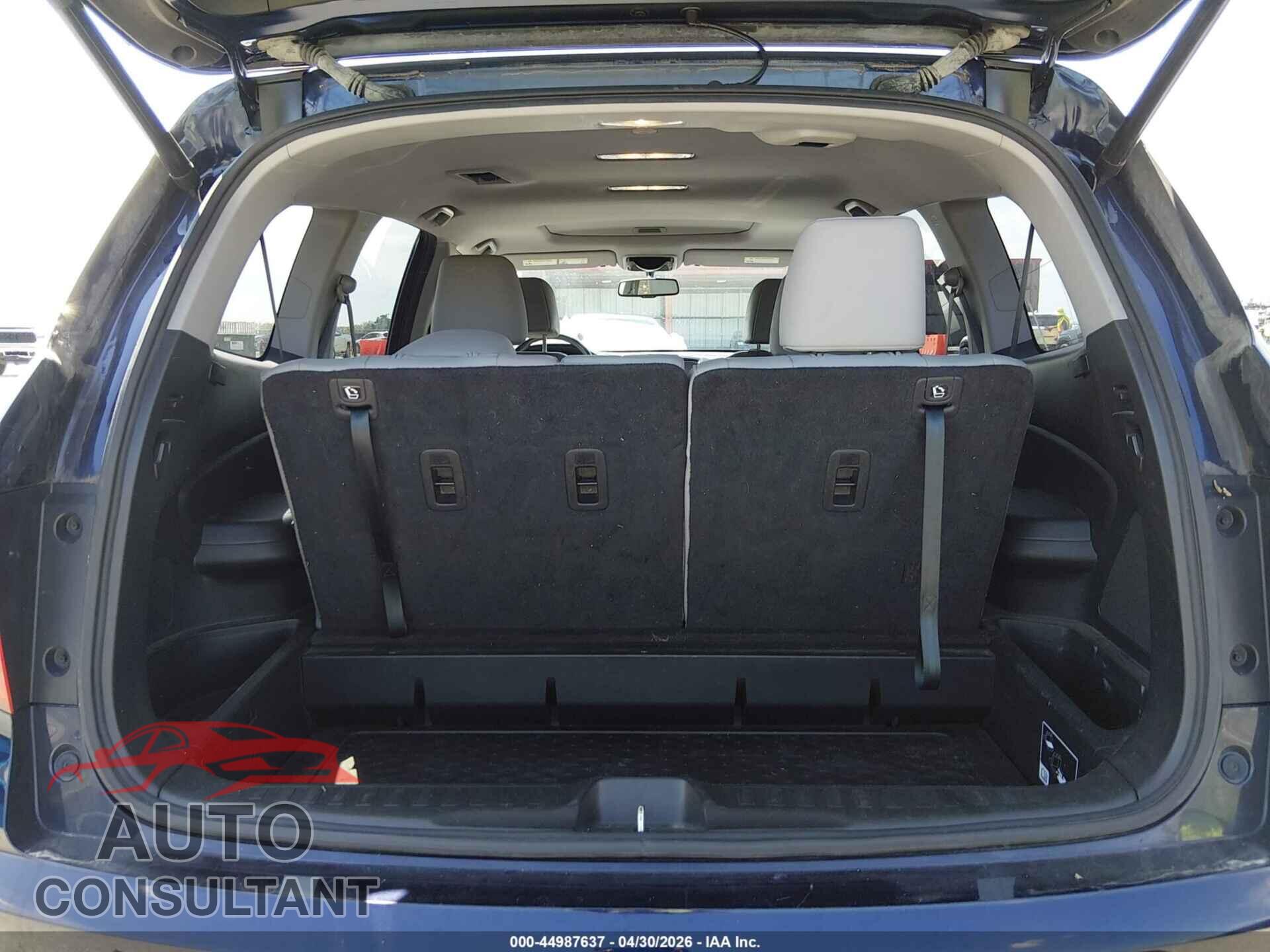 HONDA PILOT 2017 - 5FNYF6H50HB063827