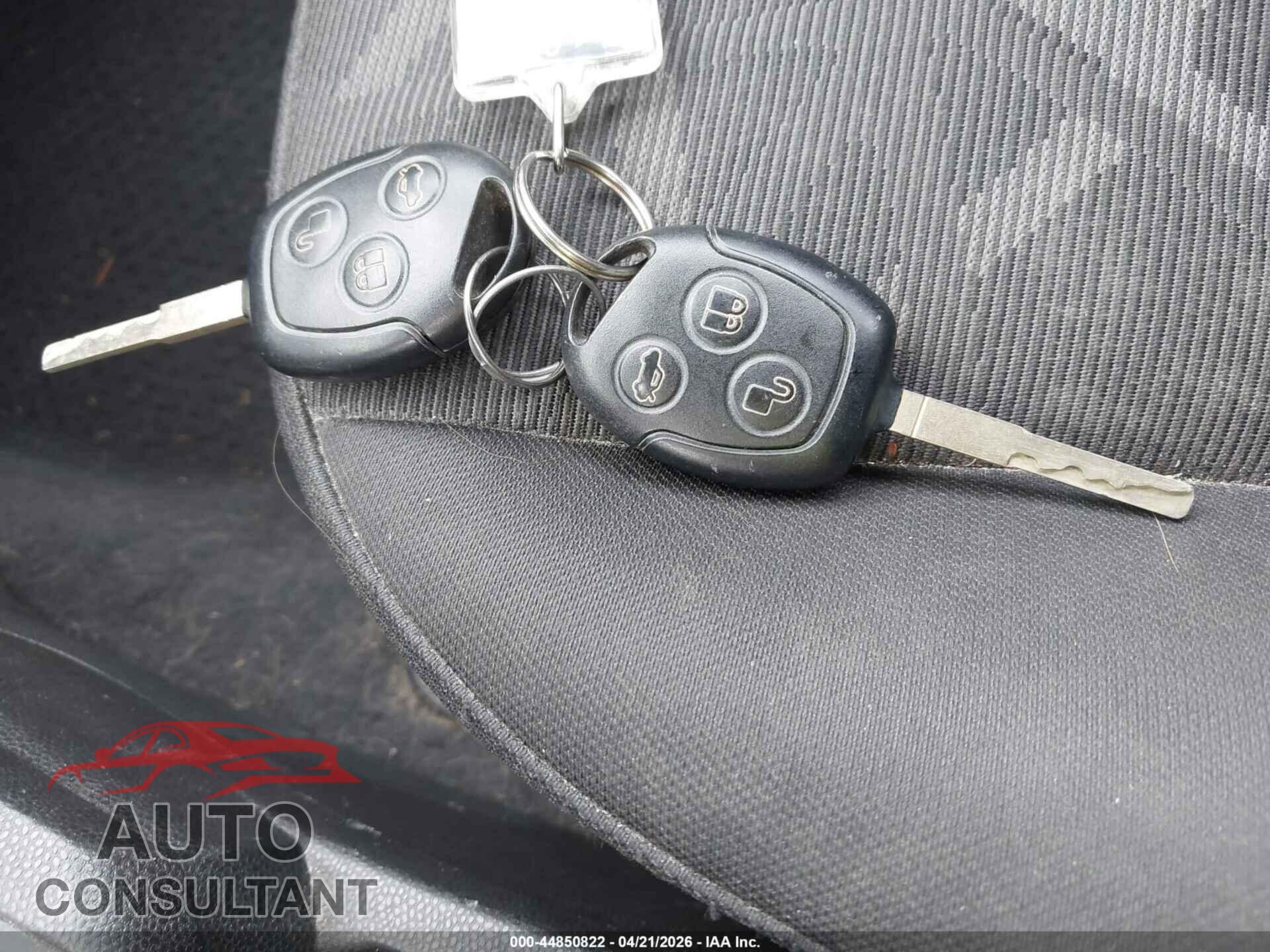 FORD FIESTA 2013 - 3FADP4EJ3DM173834