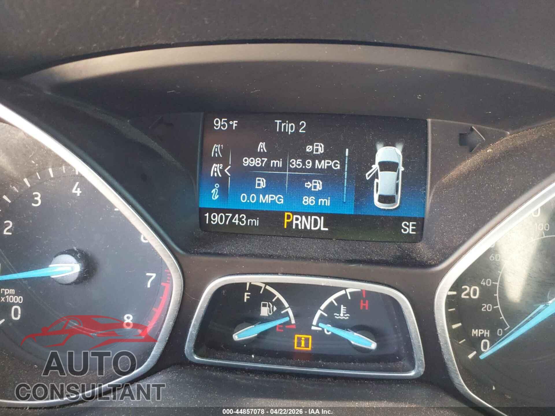 FORD FOCUS 2015 - 1FADP3F20FL330368