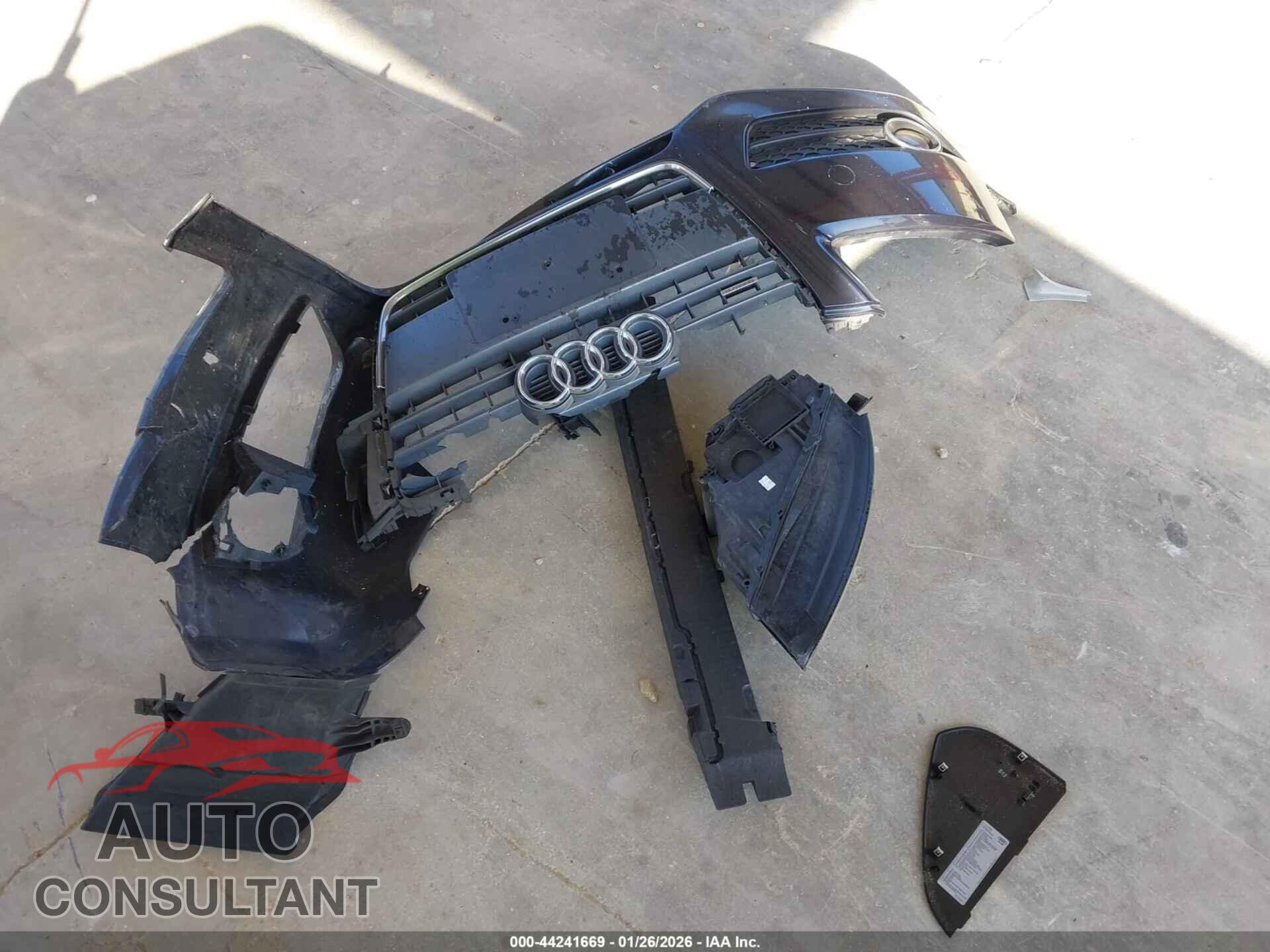 AUDI A5 2012 - WAUCFAFR9CA034408