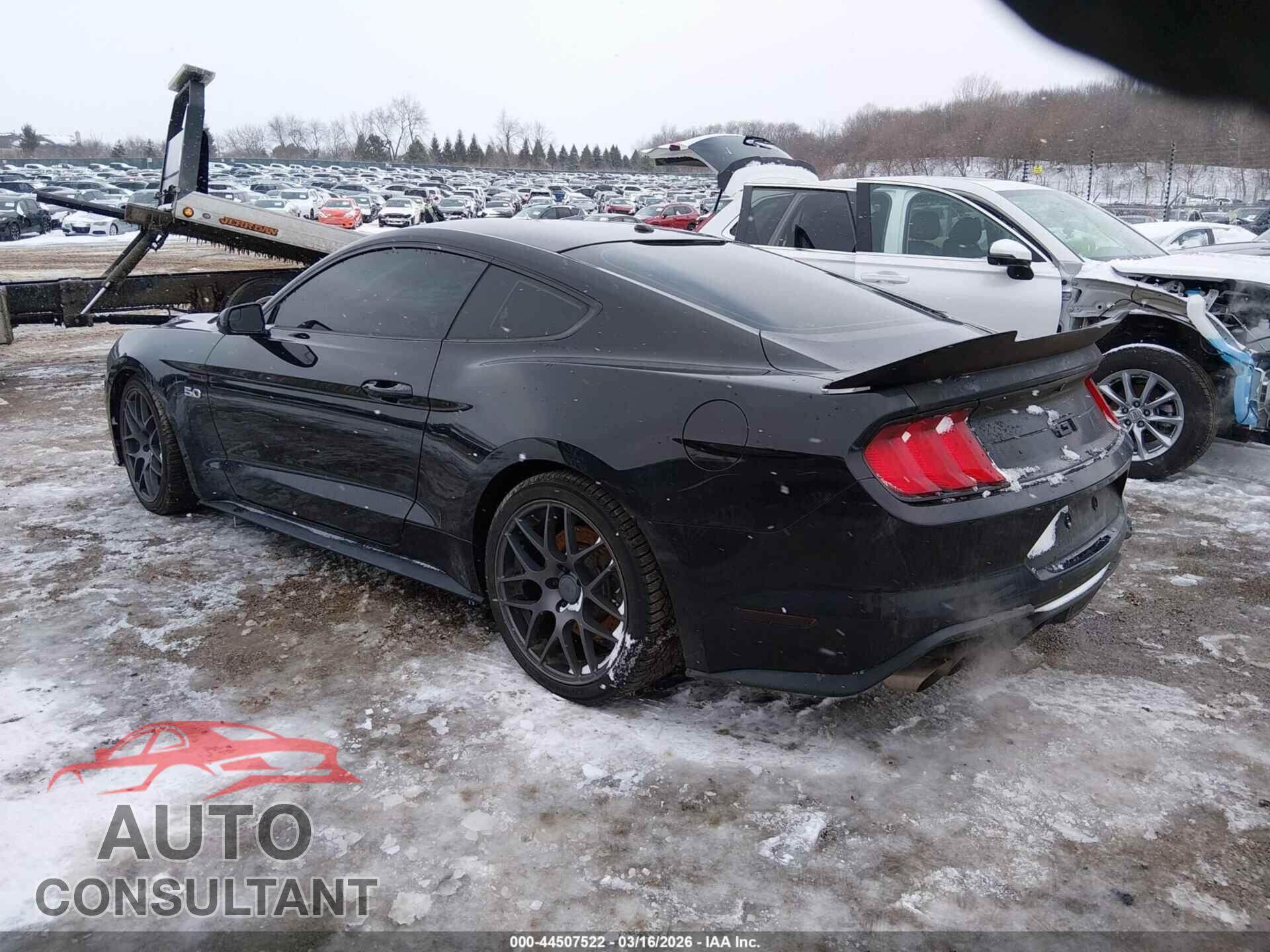 FORD MUSTANG 2018 - 1FA6P8CF1J5153887