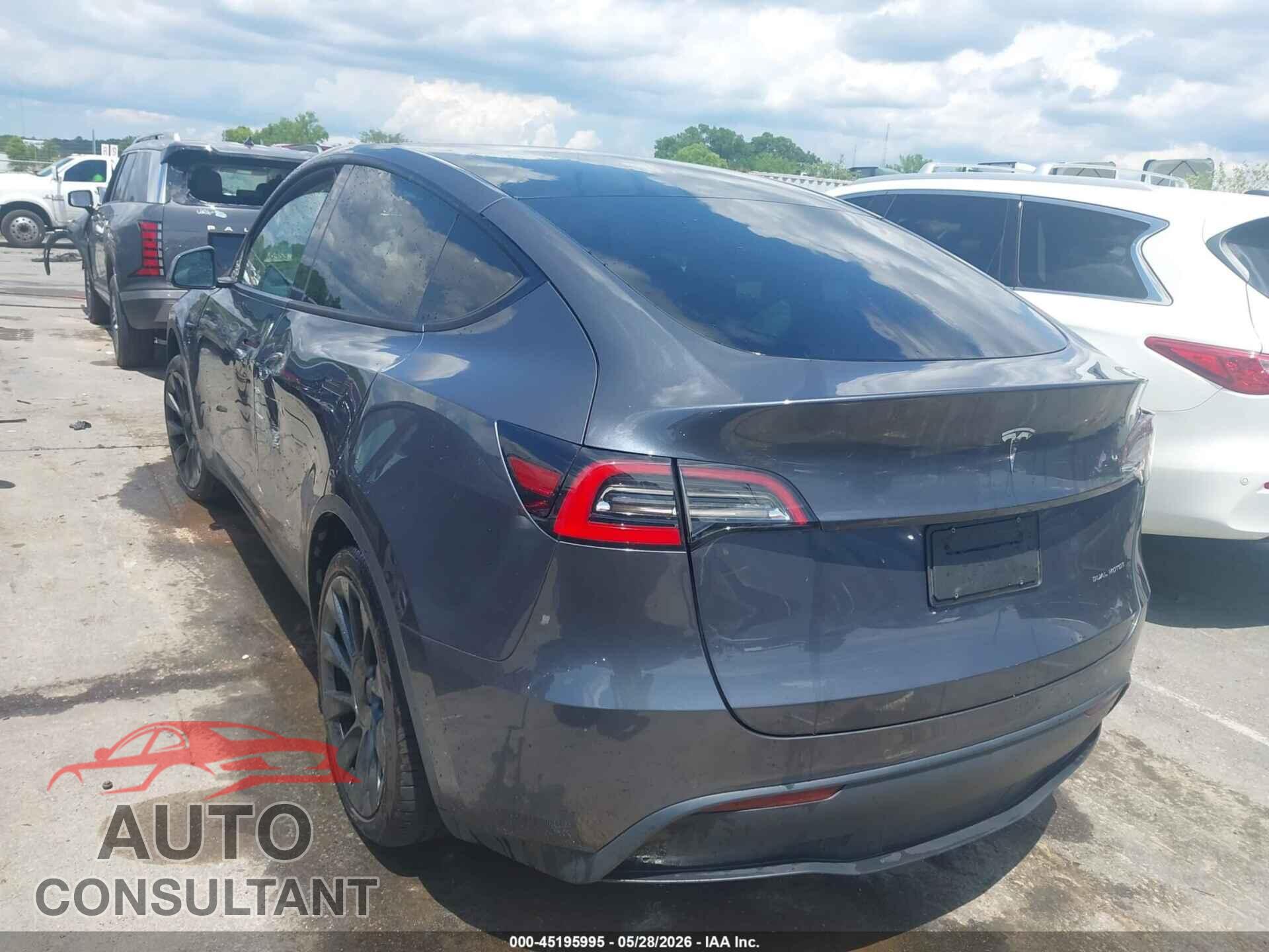 TESLA MODEL Y 2021 - 5YJYGDEE3MF141288