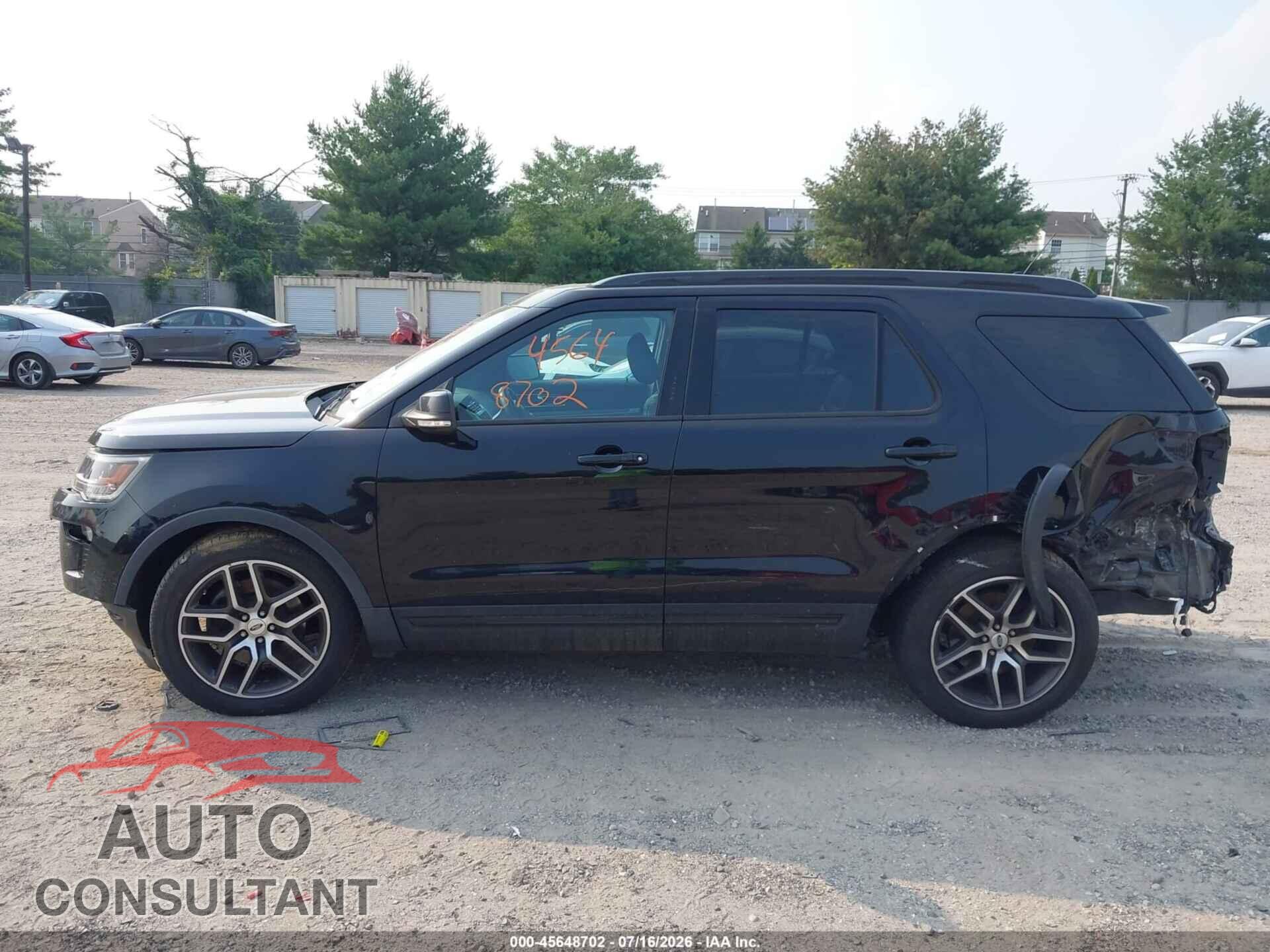 FORD EXPLORER 2018 - 1FM5K8GT1JGB03074