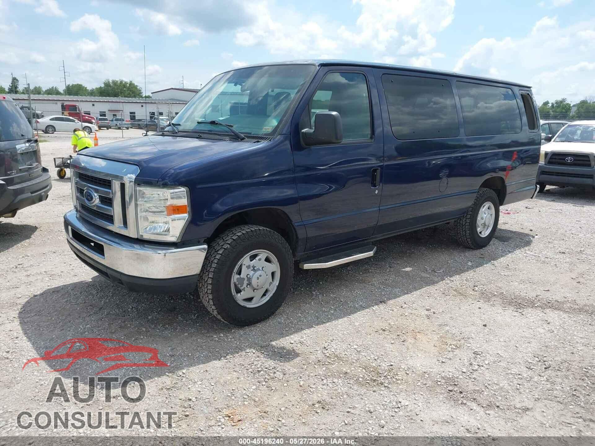 FORD E-350 SUPER DUTY 2012 - 1FBSS3BL7CDA70219