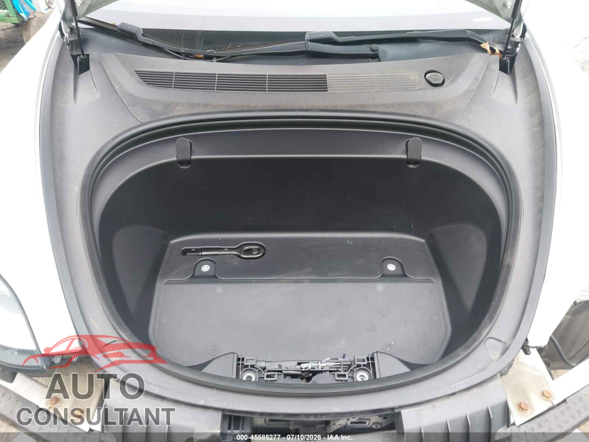 TESLA MODEL 3 2019 - 5YJ3E1EA7KF484002