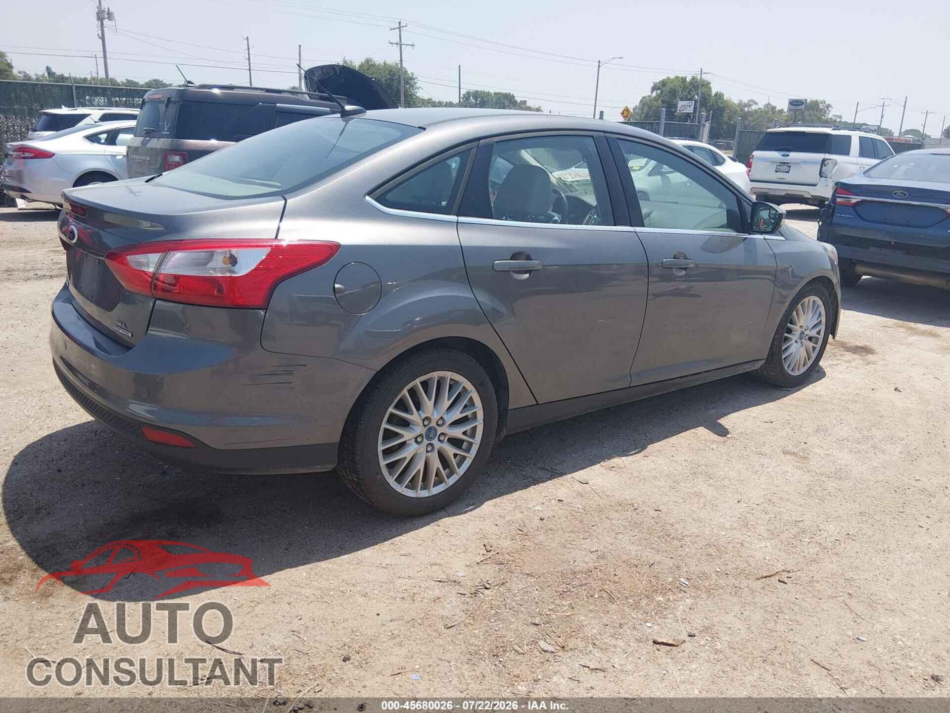 FORD FOCUS 2012 - 1FAHP3H23CL400374