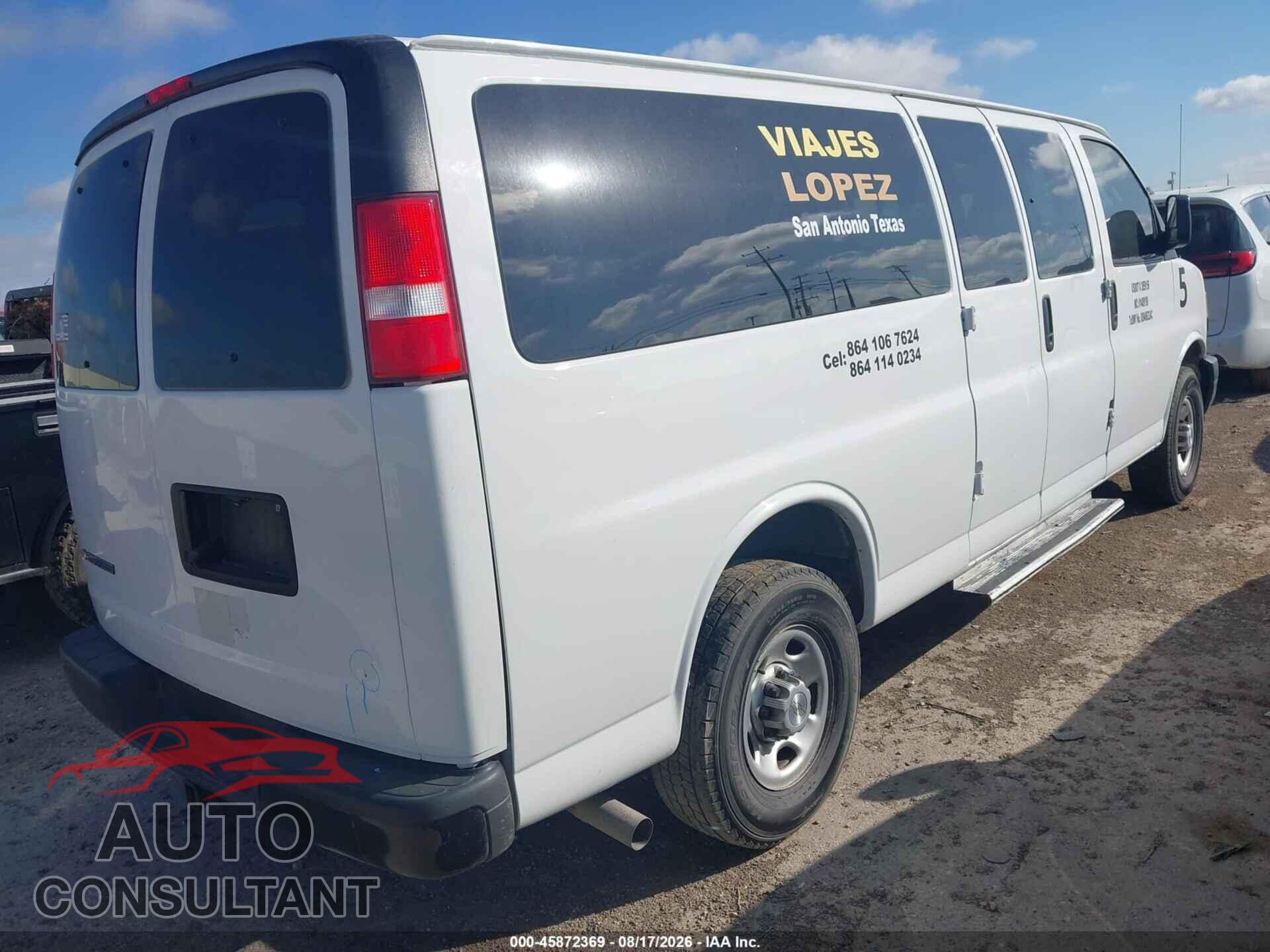 CHEVROLET EXPRESS PASSENGER 2021 - 1GAZGNFP9M1237101