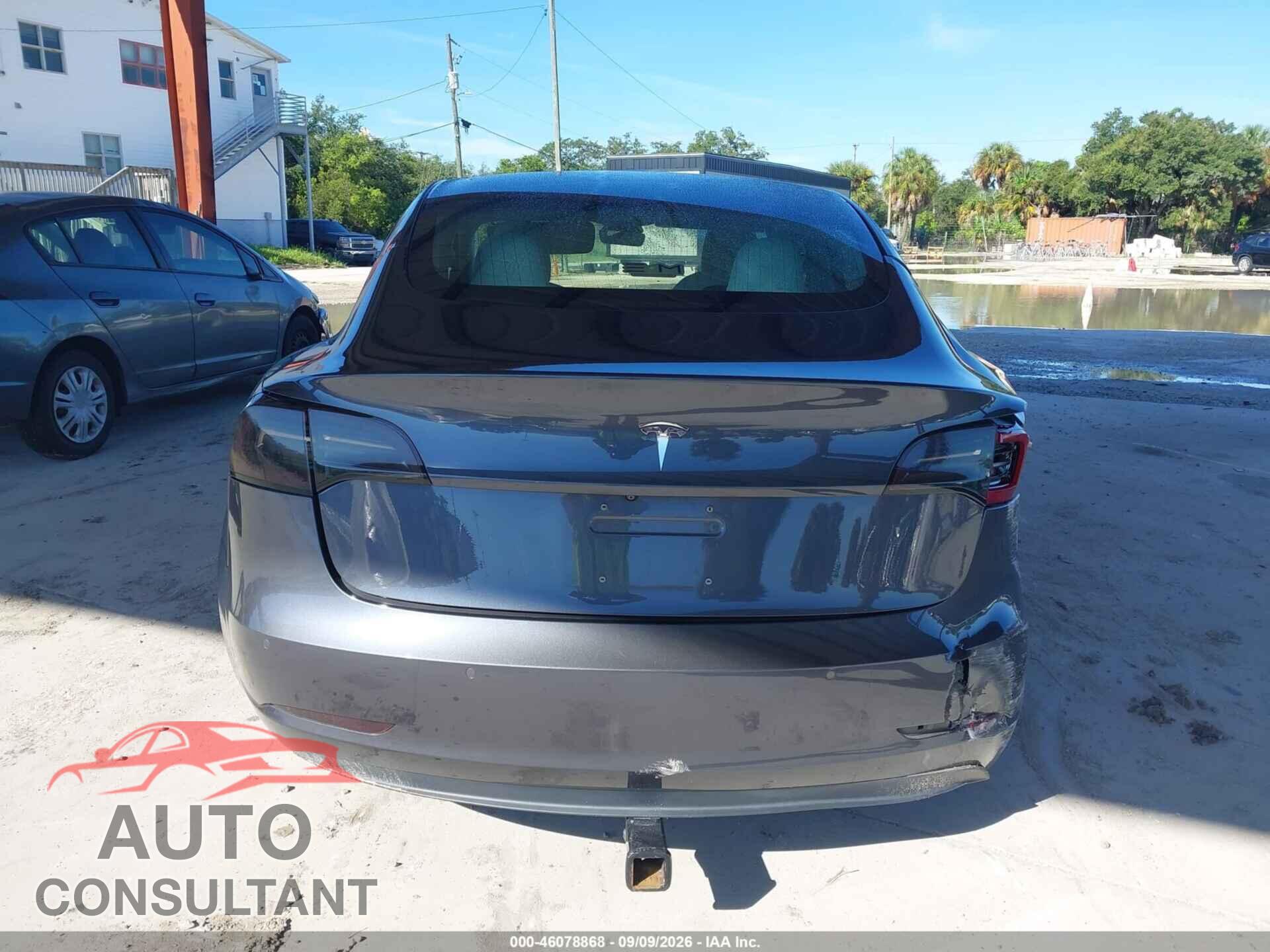 TESLA MODEL 3 2018 - 5YJ3E1EA0JF166771