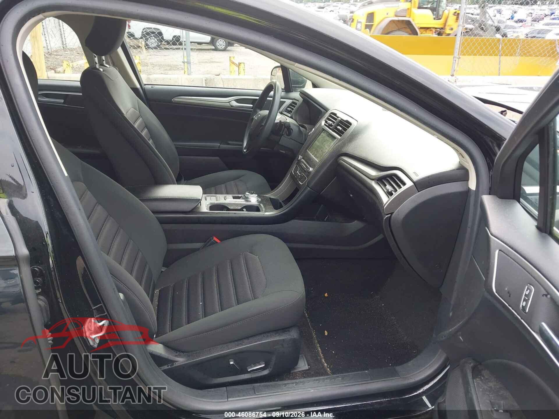 FORD FUSION 2018 - 3FA6P0HD5JR282995