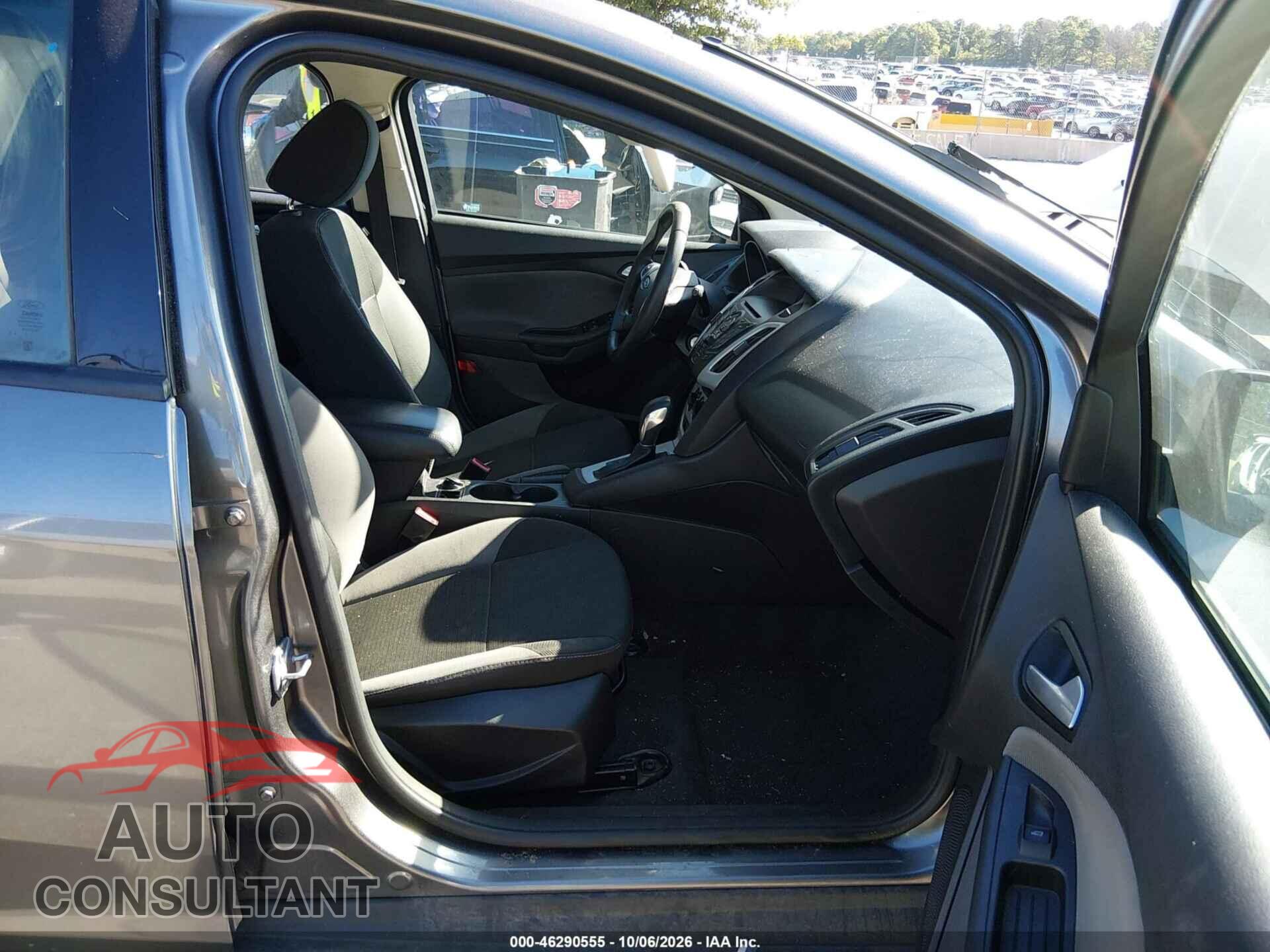 FORD FOCUS 2014 - 1FADP3K27EL188573