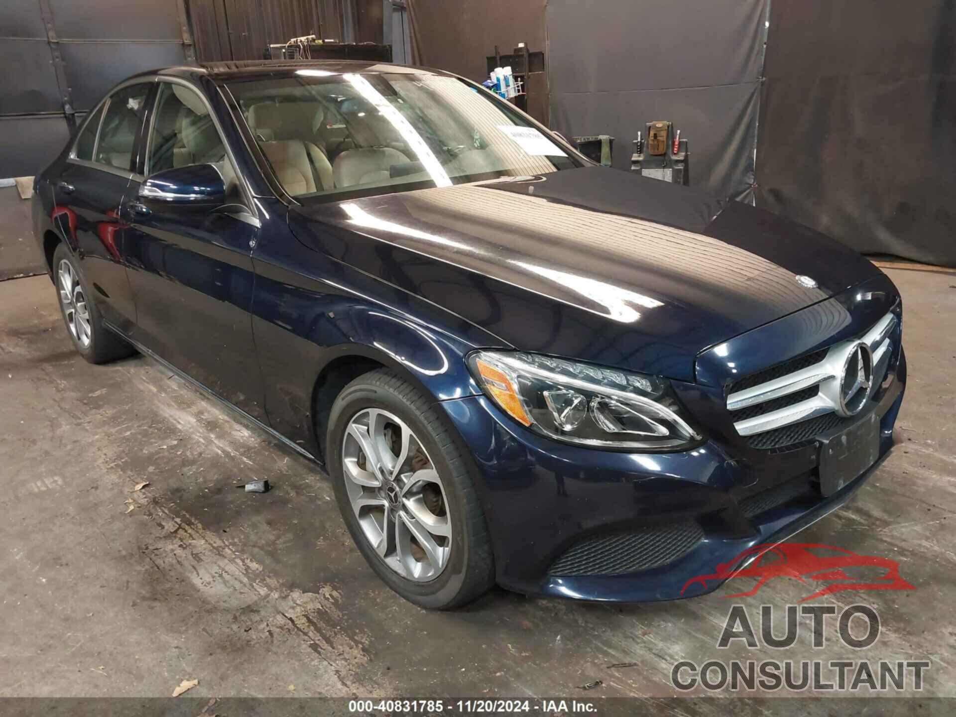 MERCEDES-BENZ C 300 2018 - 55SWF4KB9JU251521