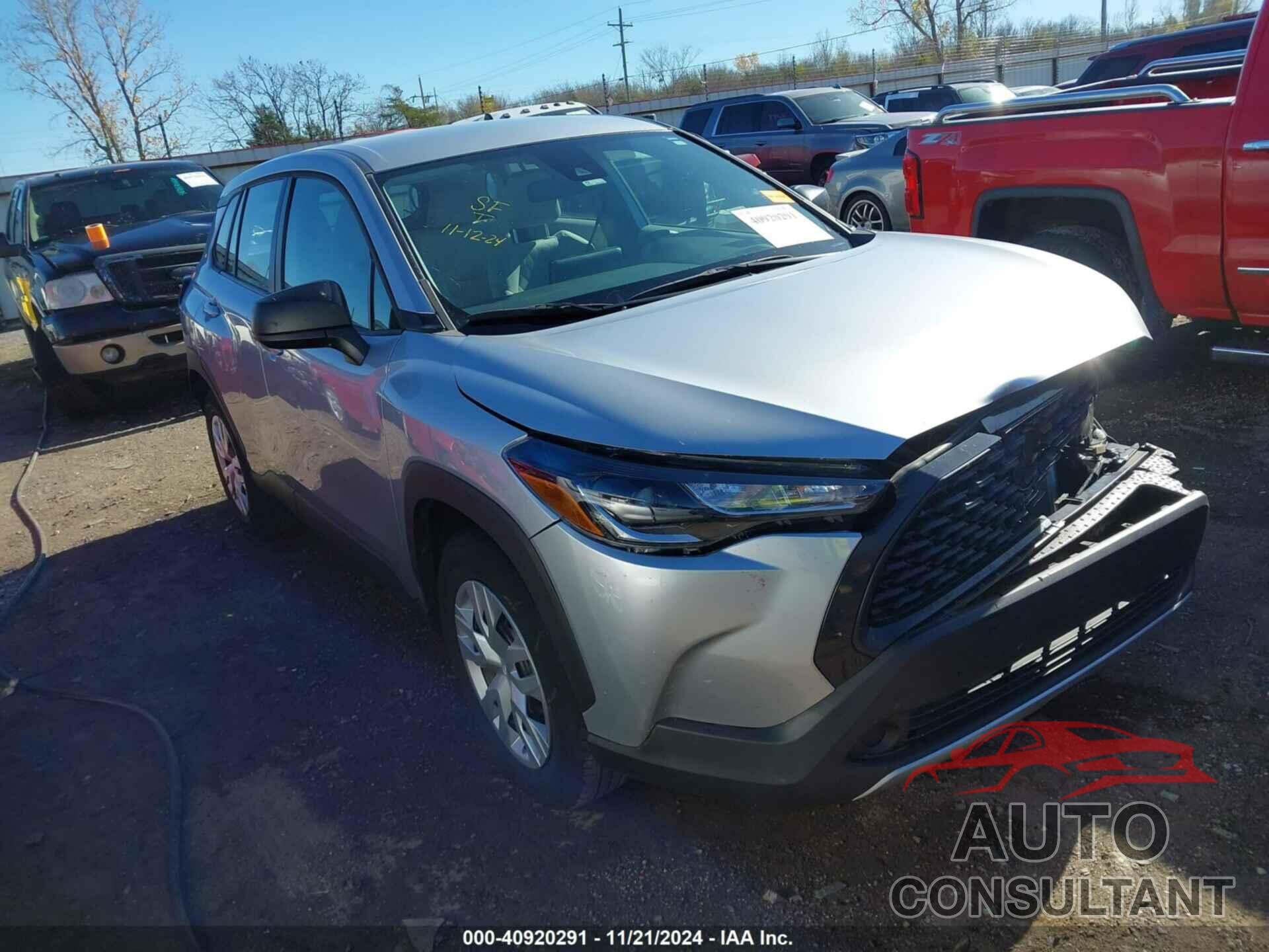 TOYOTA COROLLA CROSS 2022 - 7MUAAAAG3NV018103