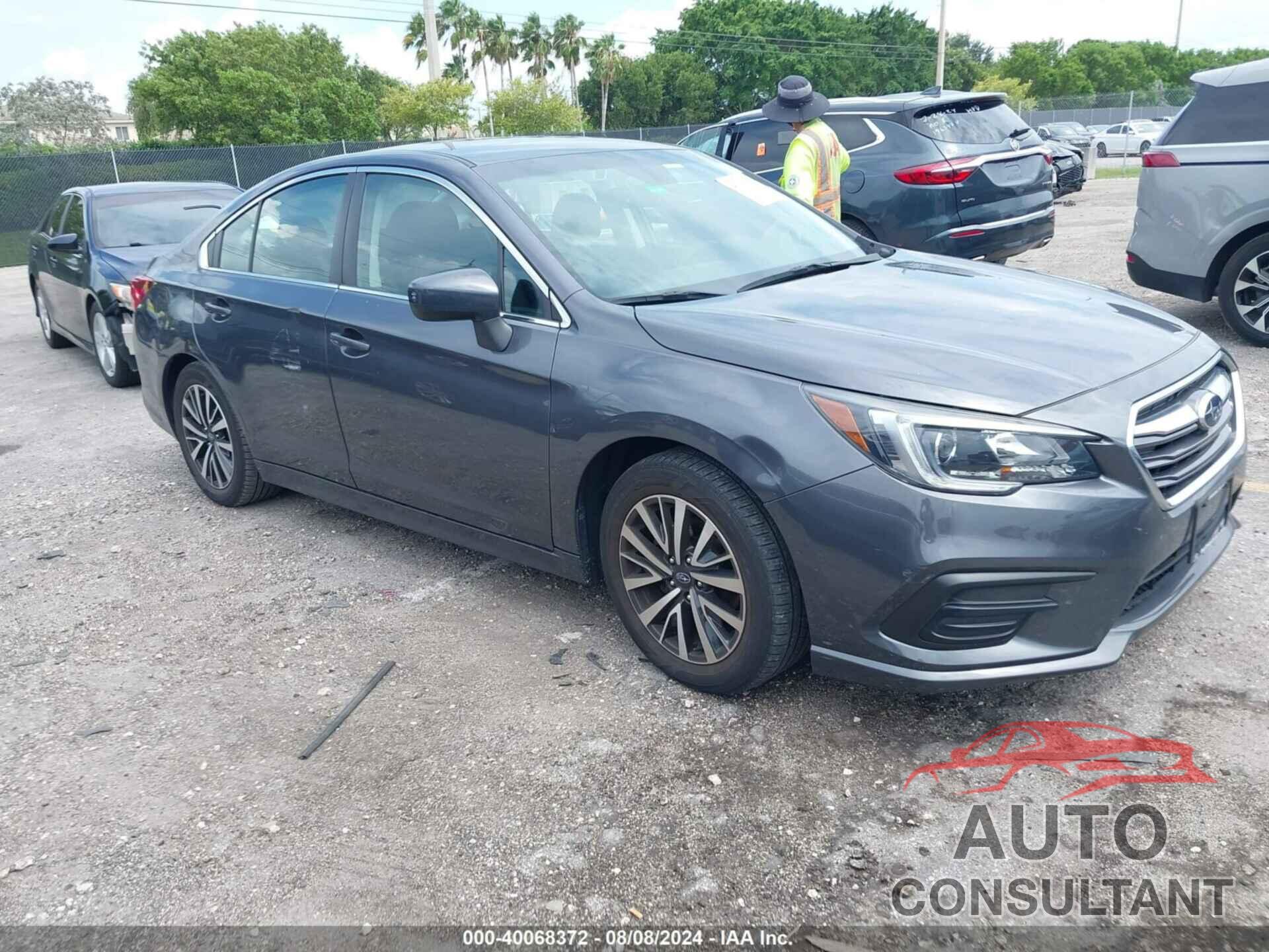 SUBARU LEGACY 2019 - 4S3BNAF6XK3027879