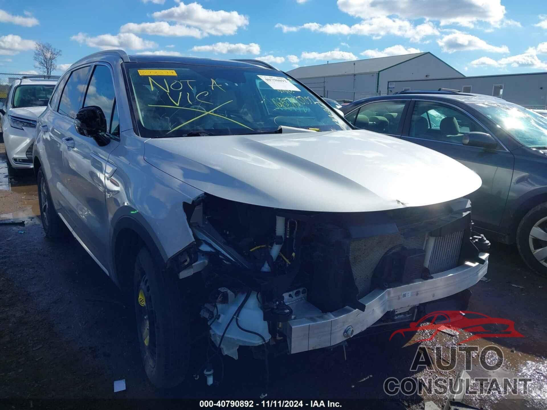 KIA SORENTO HYBRID 2022 - KNDRH4LG9N5072339