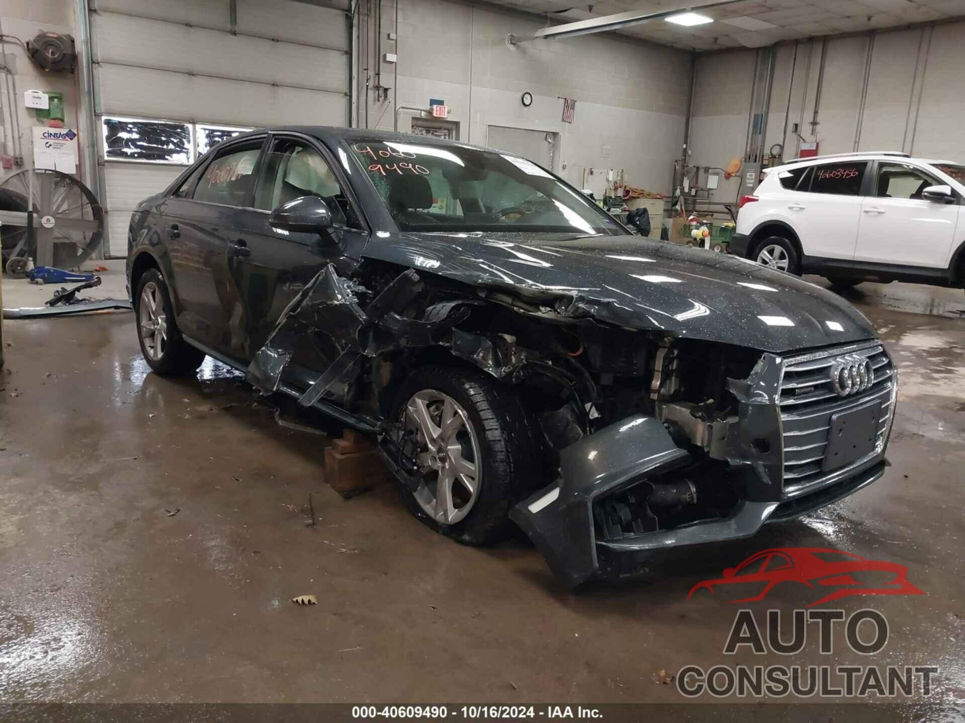 AUDI A4 2018 - WAUDNAF49JA131598