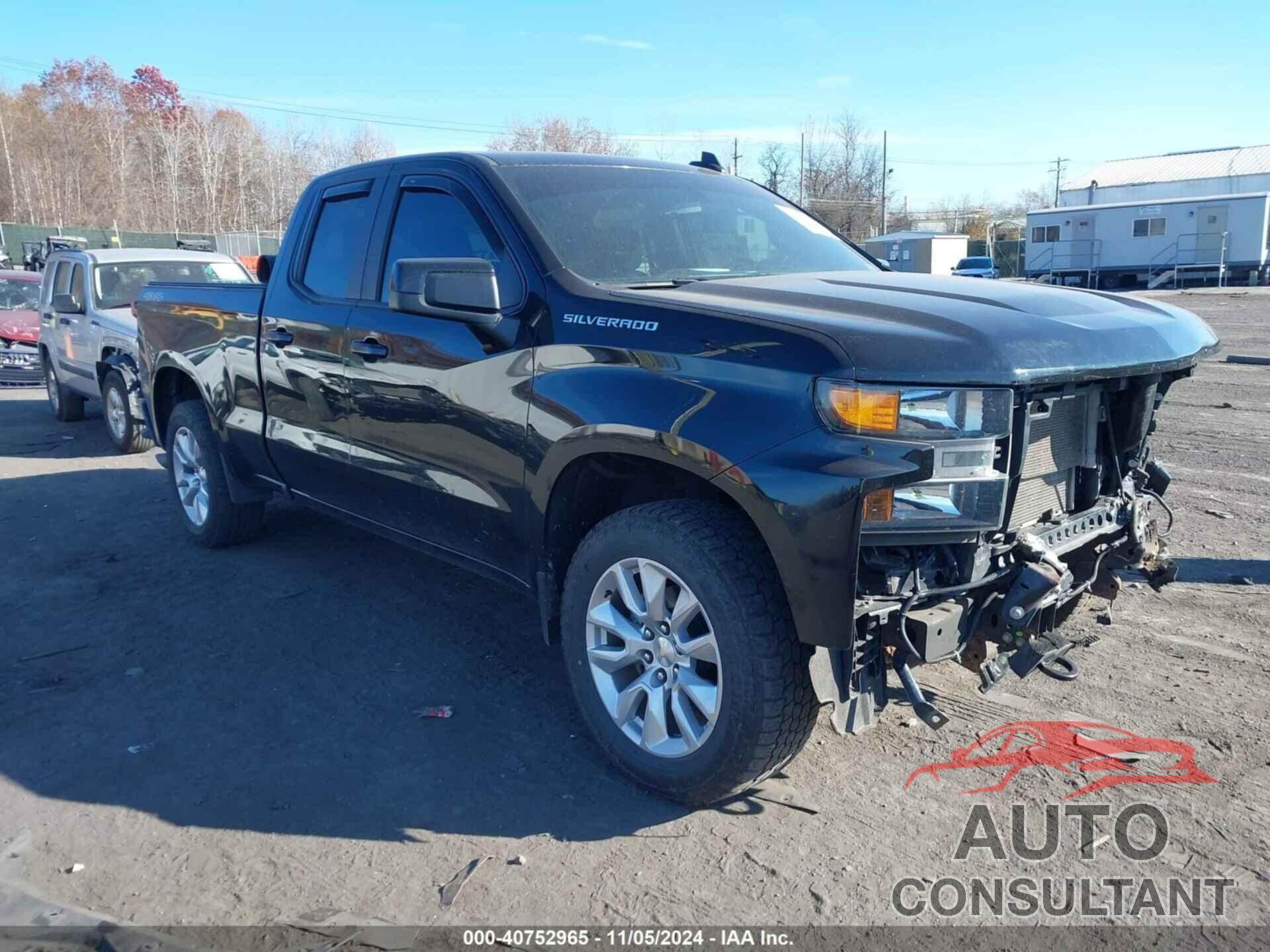 CHEVROLET SILVERADO 1500 2019 - 1GCRYBEH5KZ335649