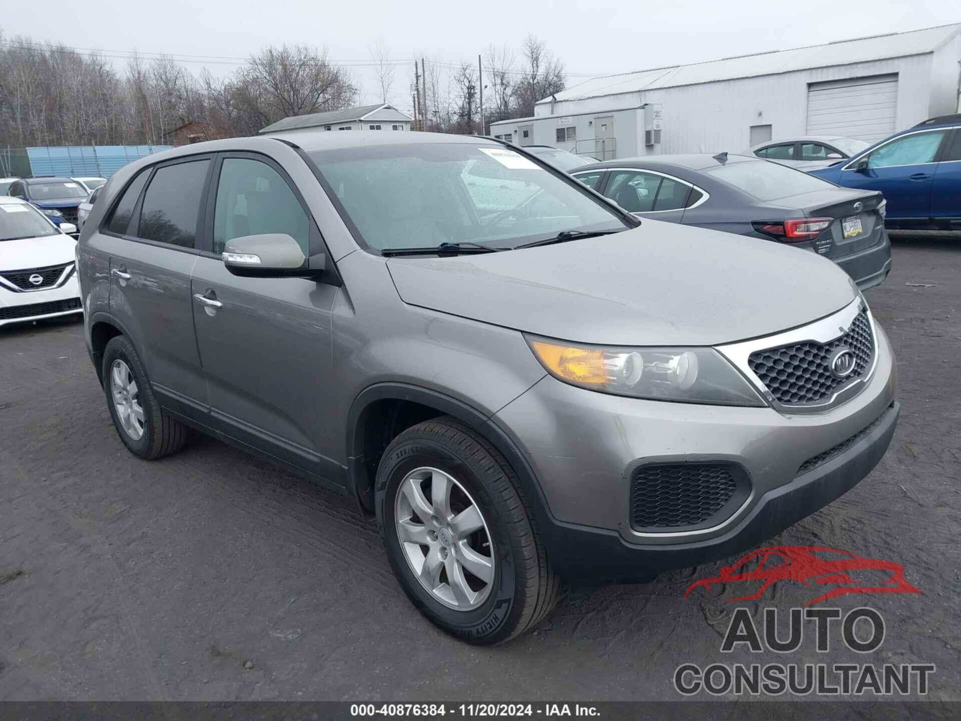 KIA SORENTO 2011 - 5XYKT3A19BG127674