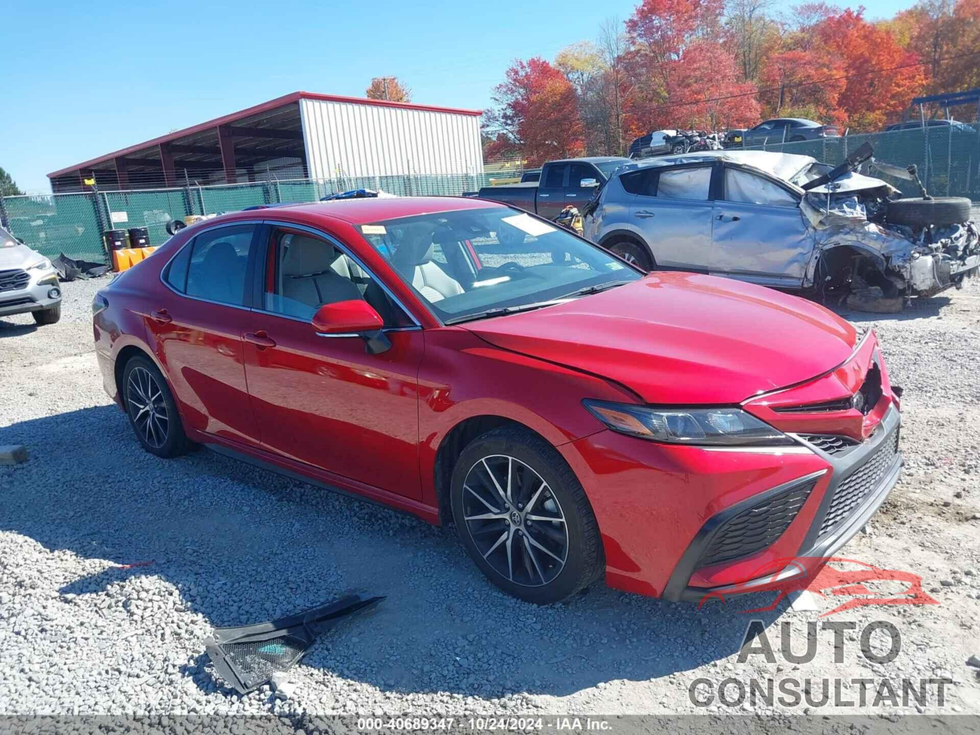 TOYOTA CAMRY 2022 - 4T1G11BK5NU051599