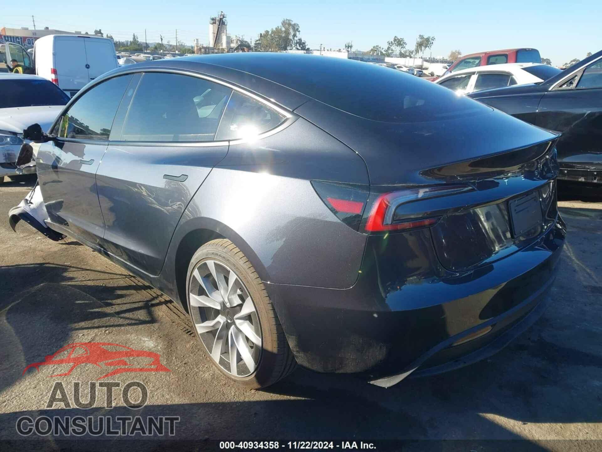 TESLA MODEL 3 2025 - 5YJ3E1EA5SF873673