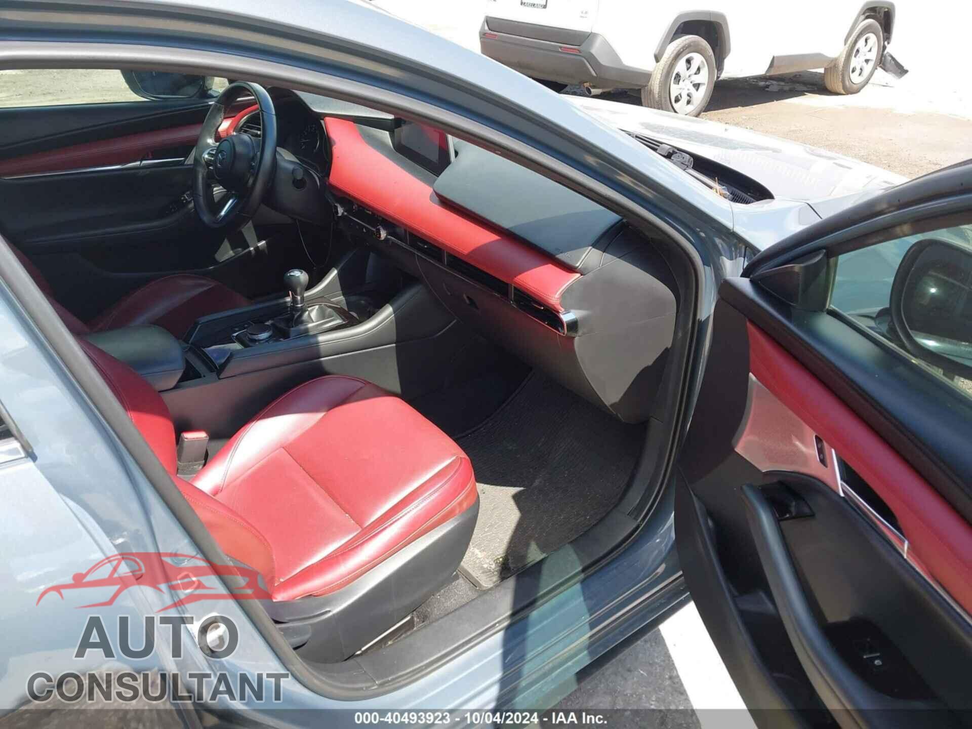 MAZDA MAZDA3 2021 - JM1BPAML0M1346628