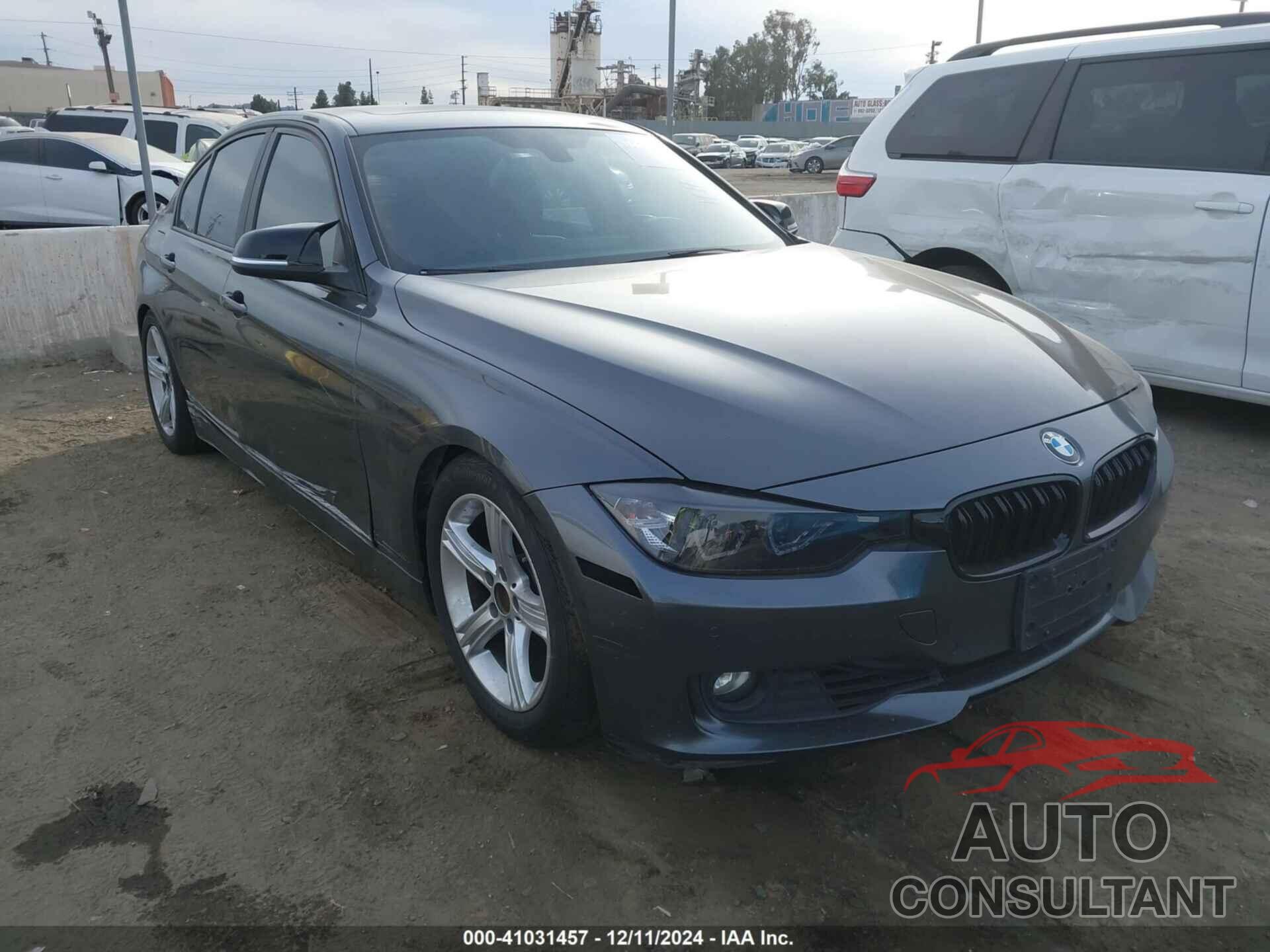 BMW 328I 2012 - WBA3C1C5XCF433695