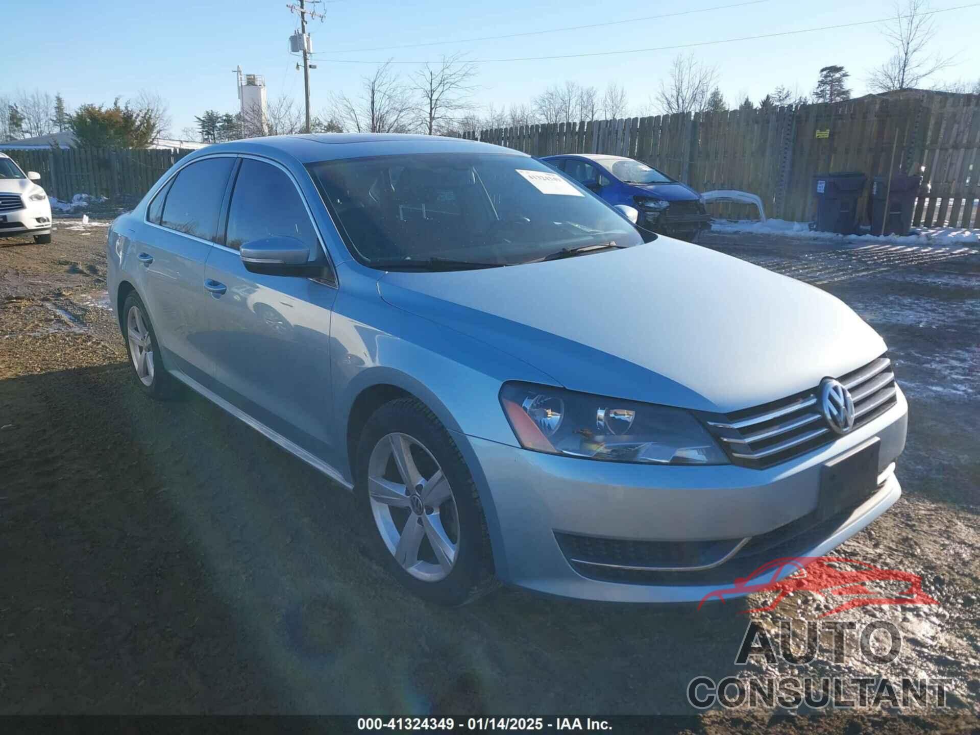 VOLKSWAGEN PASSAT 2013 - 1VWBP7A38DC095902