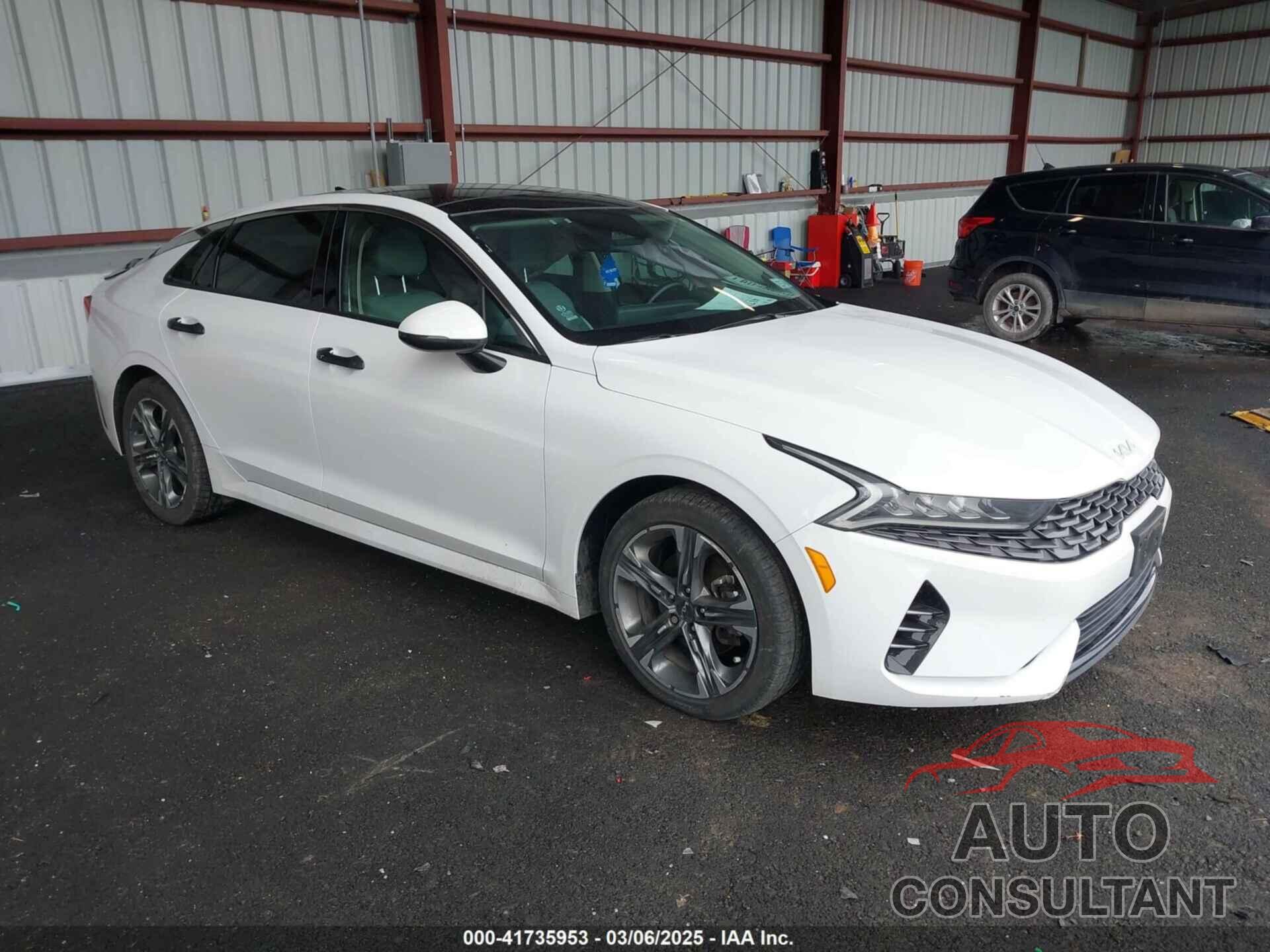 KIA K5 2023 - 5XXG34J25PG223382