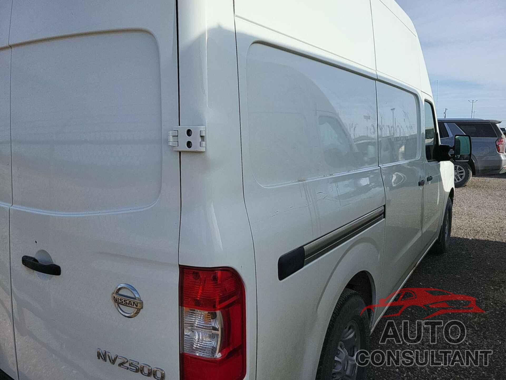 NISSAN NV 2020 - 1N6AF0LY9LN805326