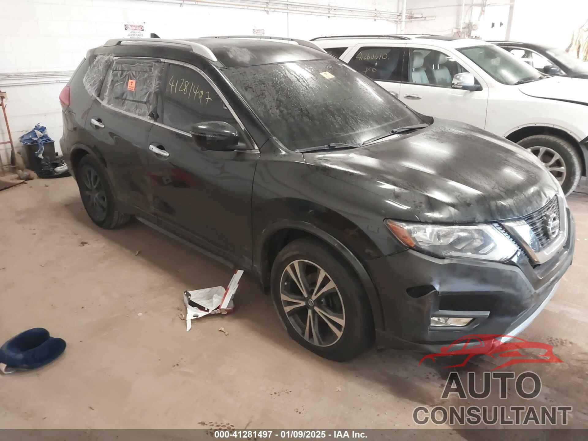 NISSAN ROGUE 2017 - KNMAT2MV1HP513581