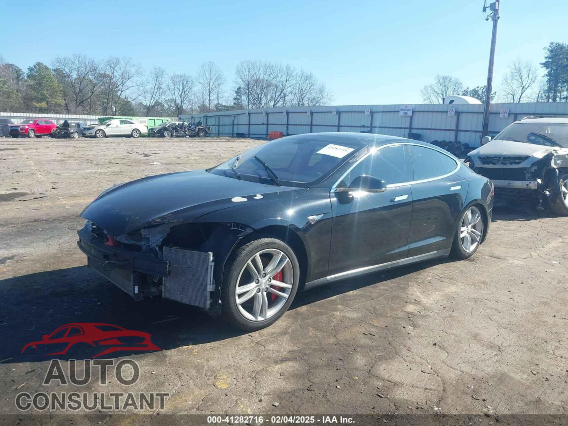 TESLA MODEL S 2014 - 5YJSA1H10EFP56543