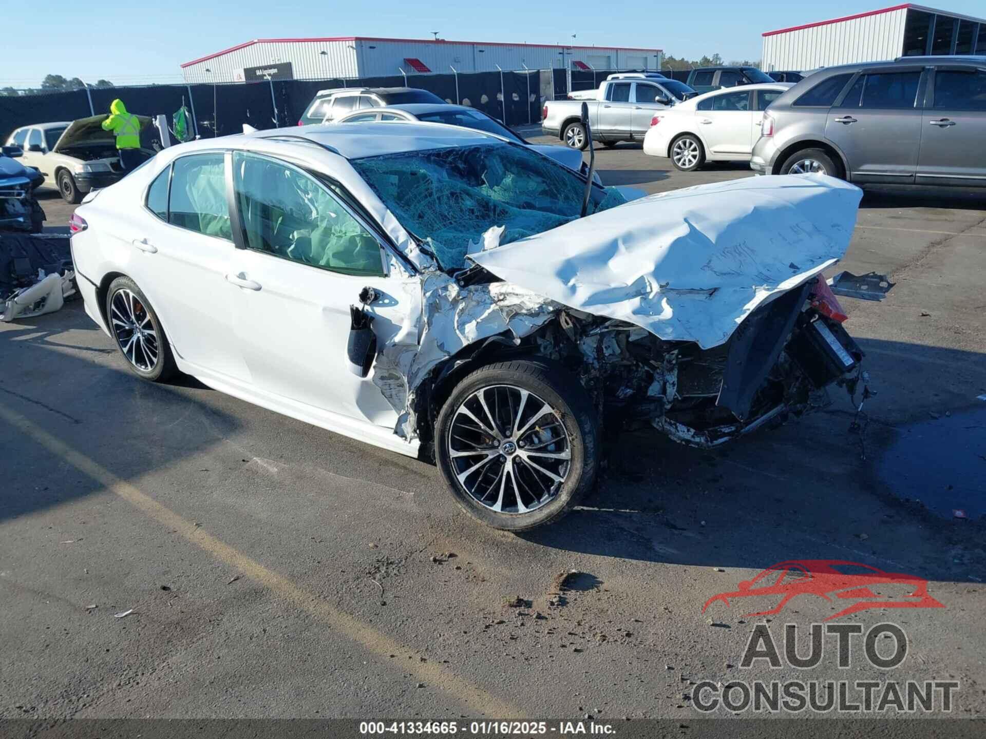 TOYOTA CAMRY 2020 - 4T1G11AK6LU864044