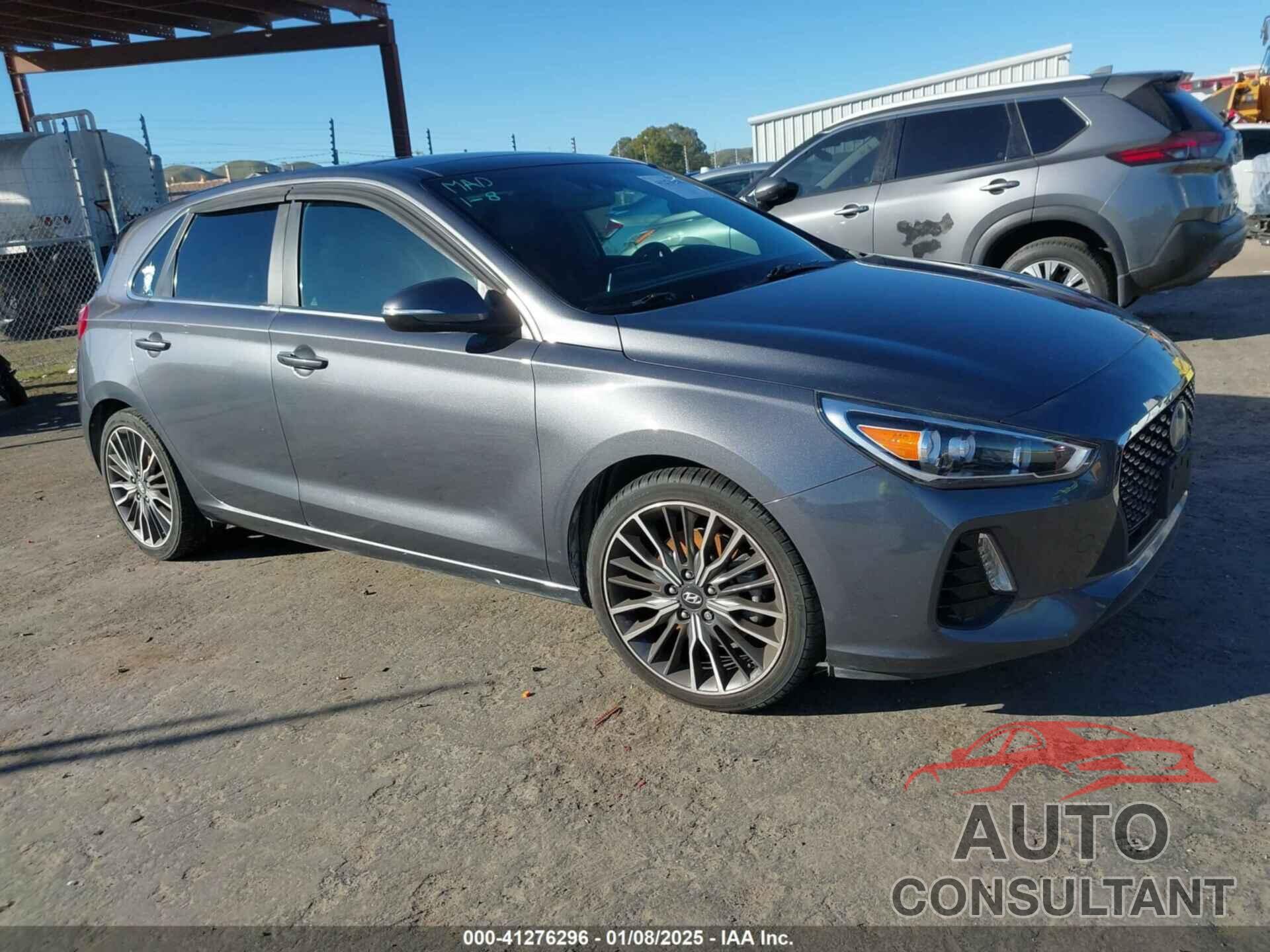 HYUNDAI ELANTRA GT 2018 - KMHH55LC6JU067361