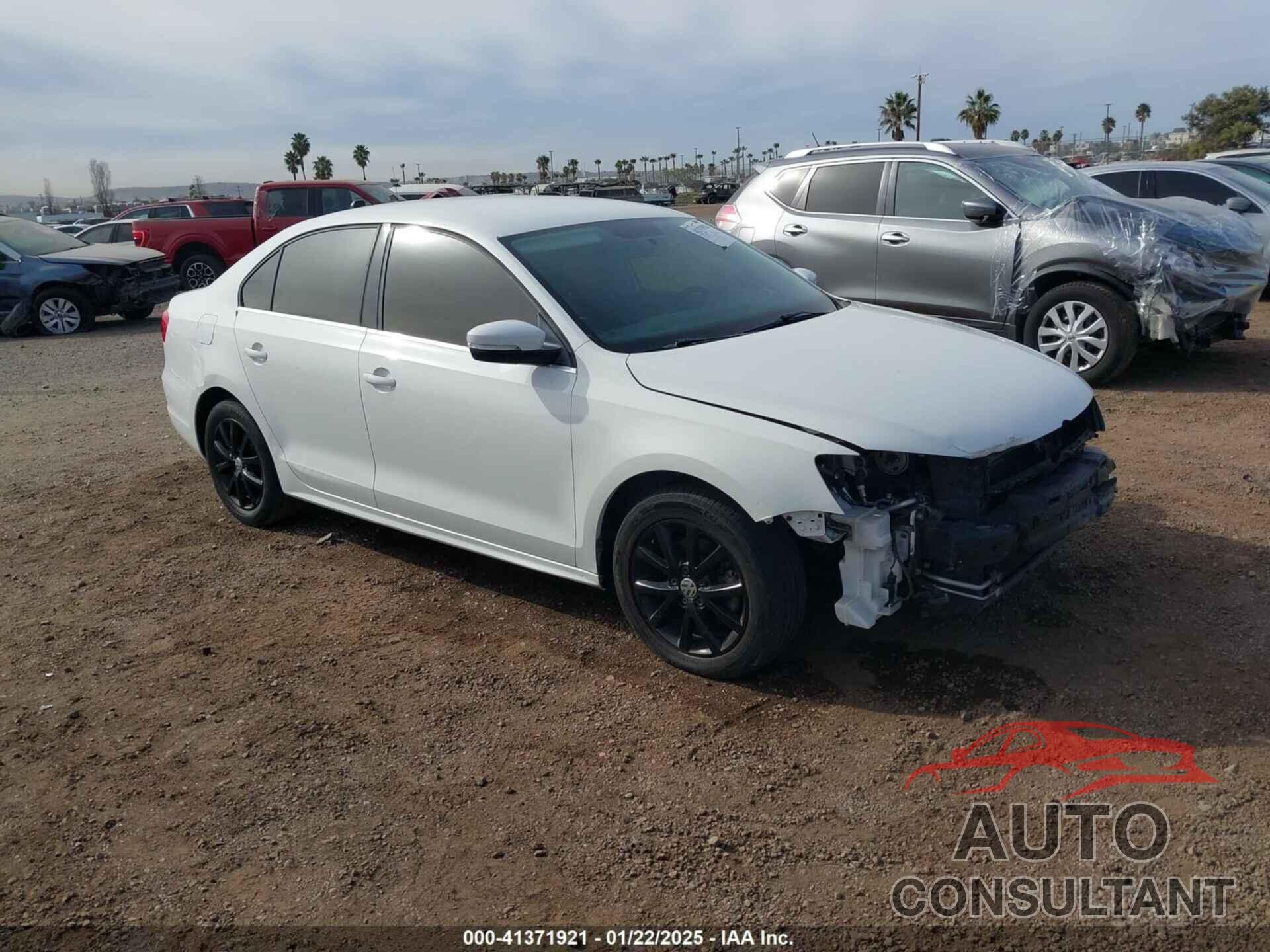 VOLKSWAGEN JETTA 2013 - 3VWDP7AJ8DM298939