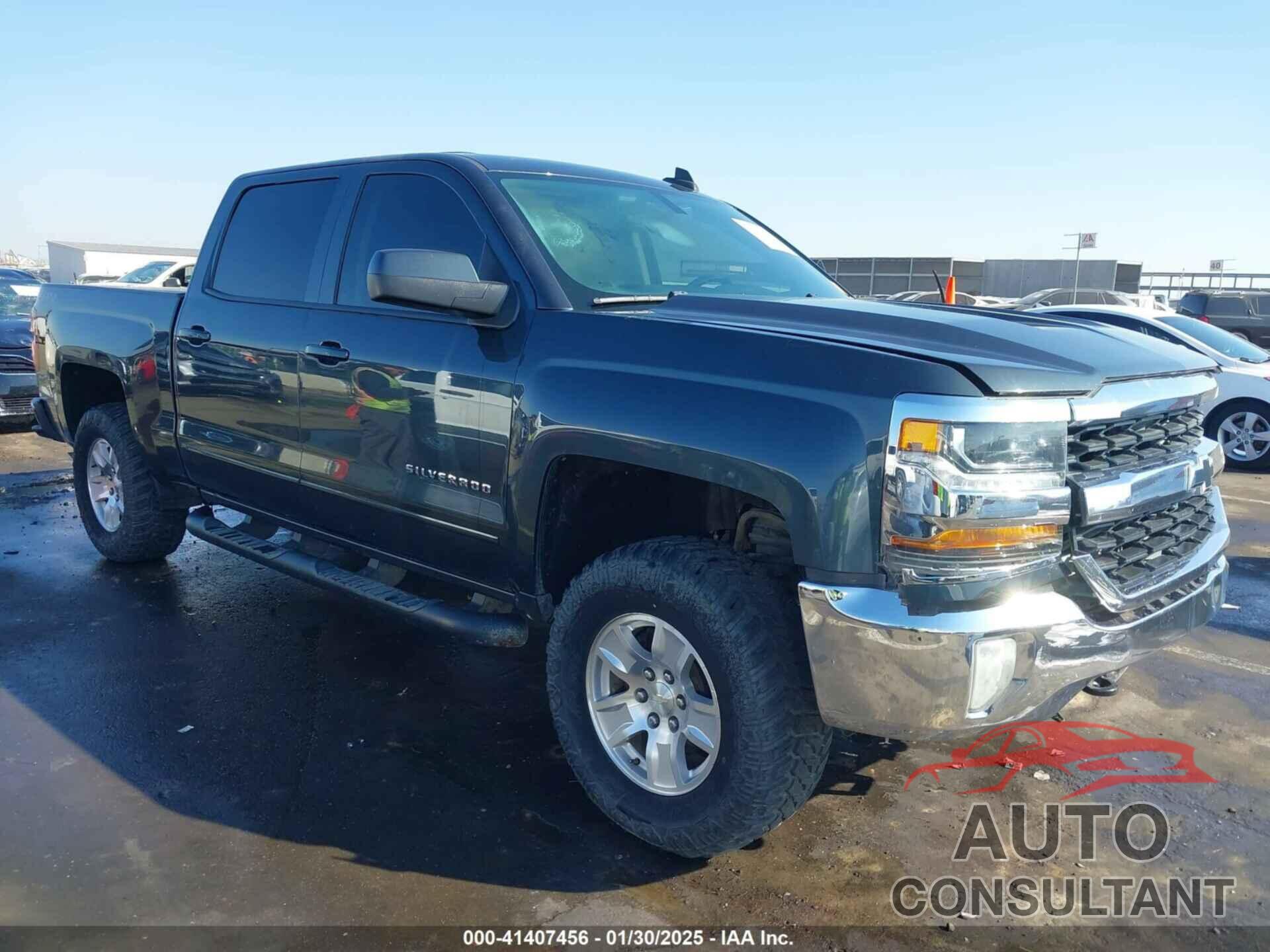 CHEVROLET SILVERADO 1500 2018 - 3GCUKREC2JG570808