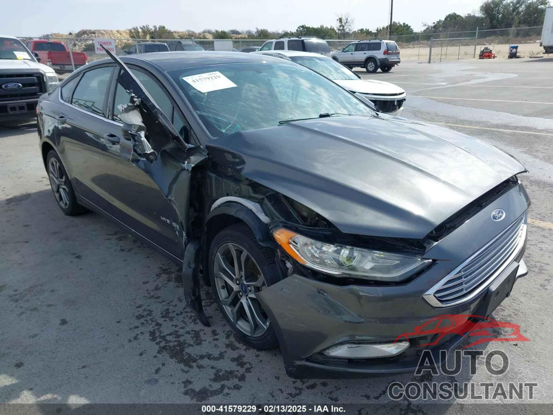 FORD FUSION HYBRID 2017 - 3FA6P0LU7HR374126