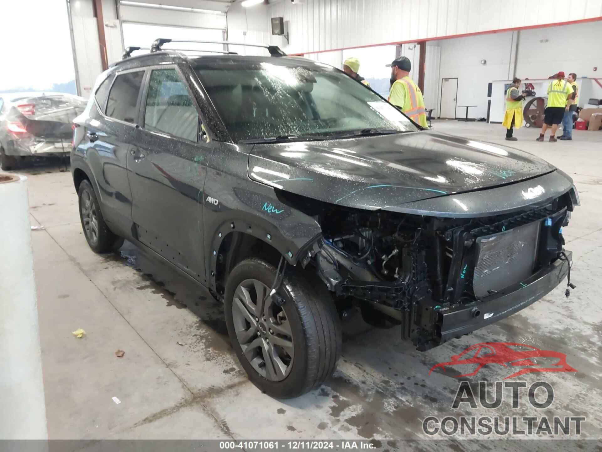 KIA SELTOS 2023 - KNDEUCAA3P7437494