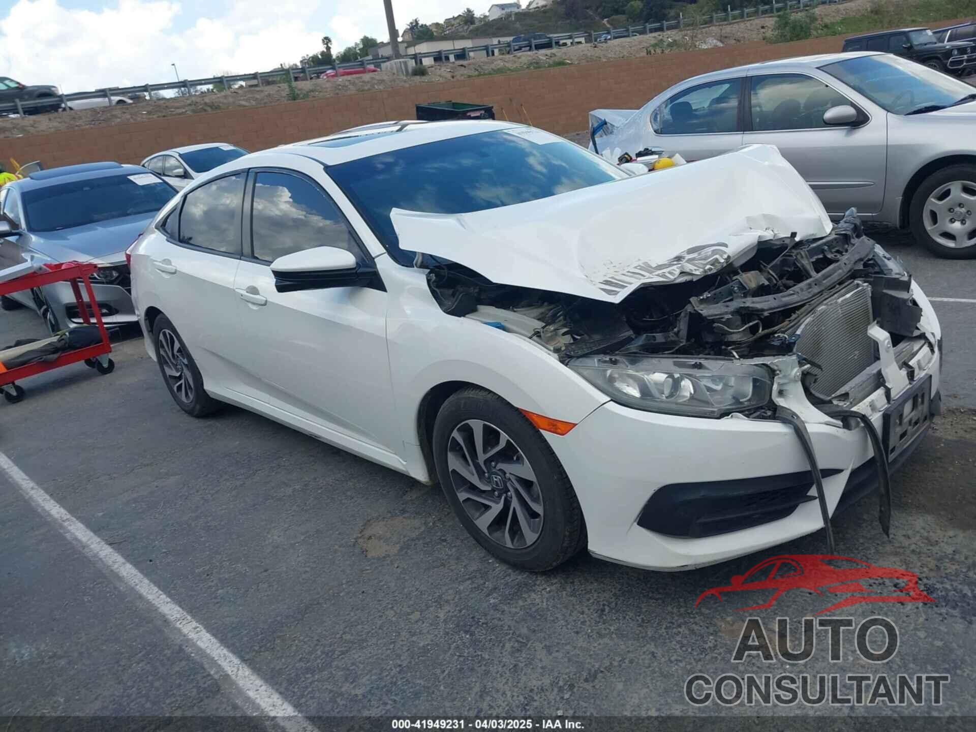 HONDA CIVIC 2018 - 19XFC2F76JE206191
