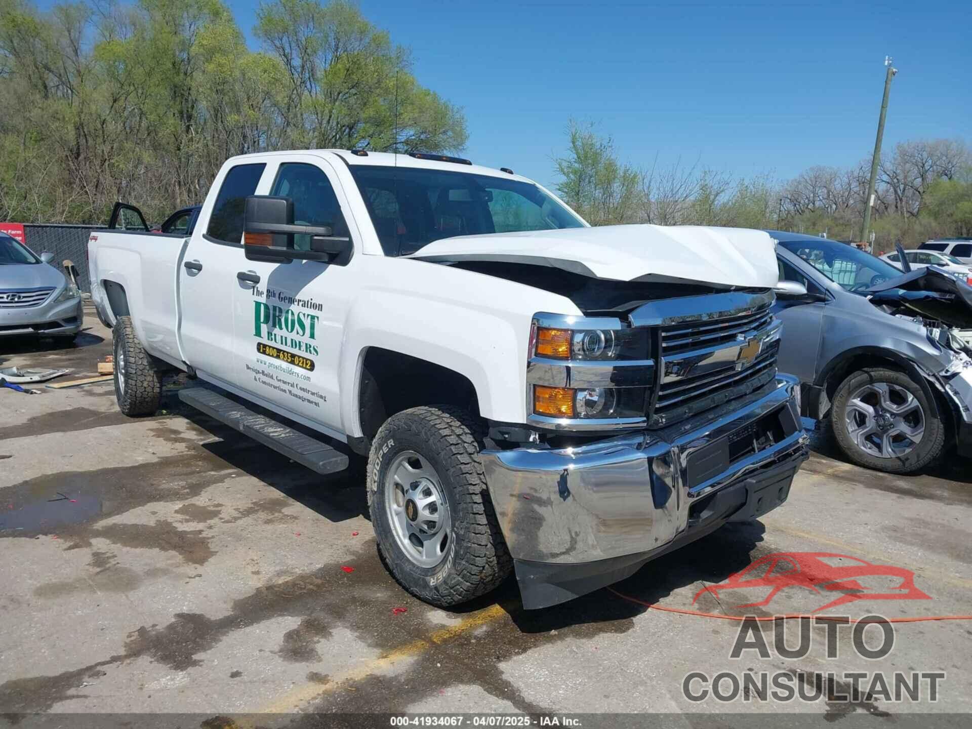 CHEVROLET SILVERADO 2500HD 2018 - 1GC2KUEG2JZ240261
