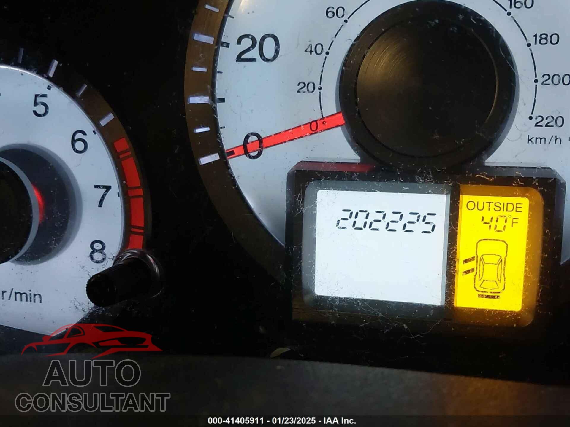 HONDA PILOT 2011 - 5FNYF4H4XBB044155