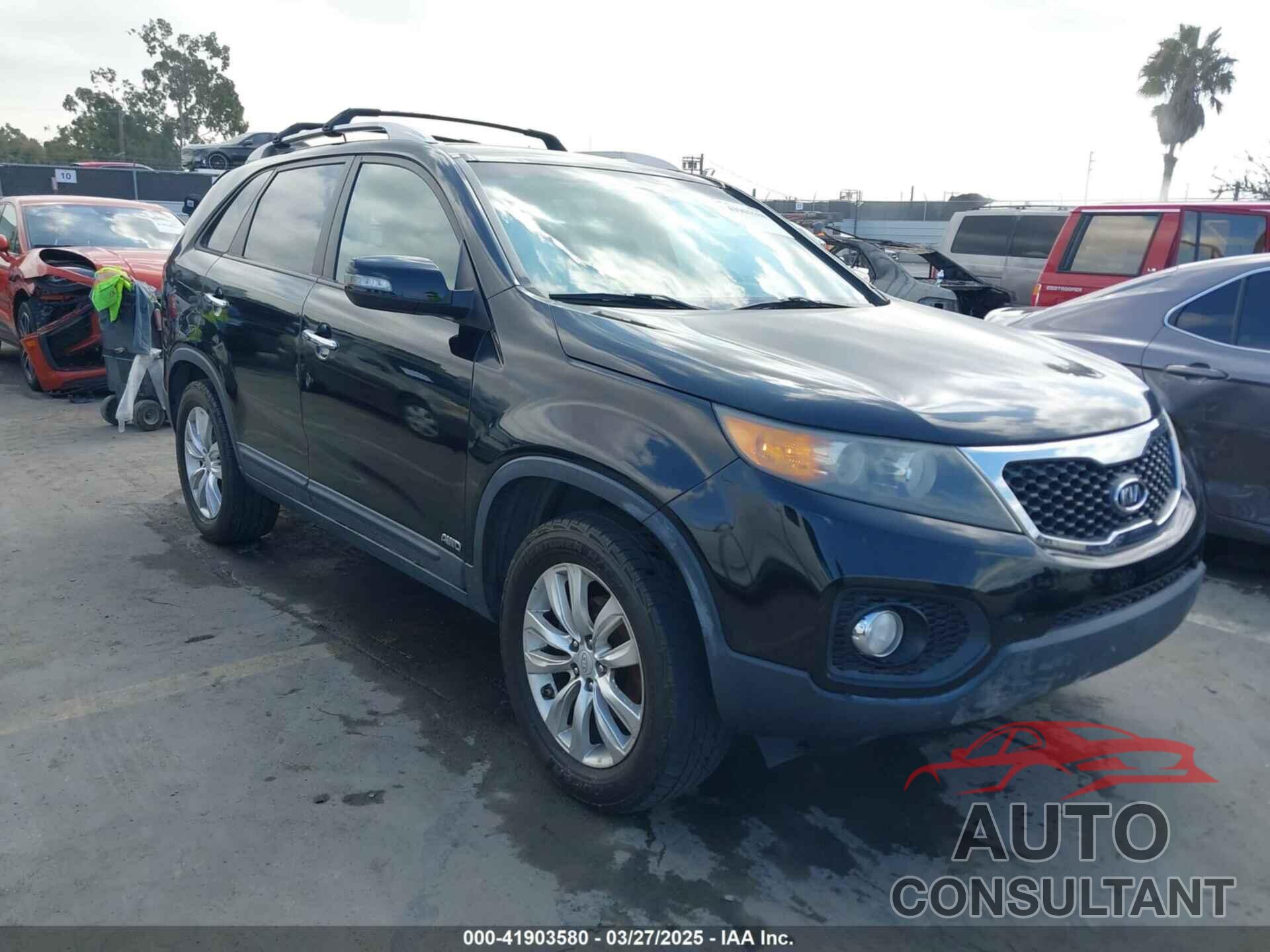 KIA SORENTO 2011 - 5XYKUDA23BG036105