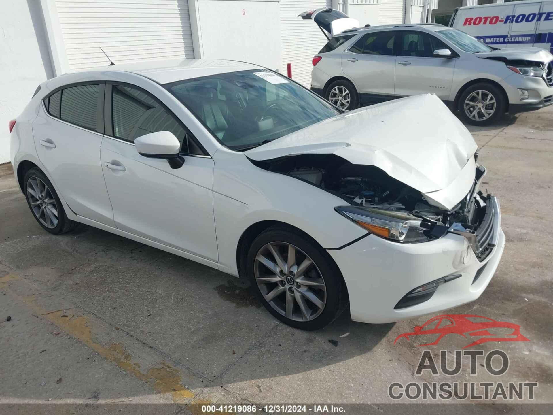 MAZDA MAZDA3 2017 - 3MZBN1L7XHM122752