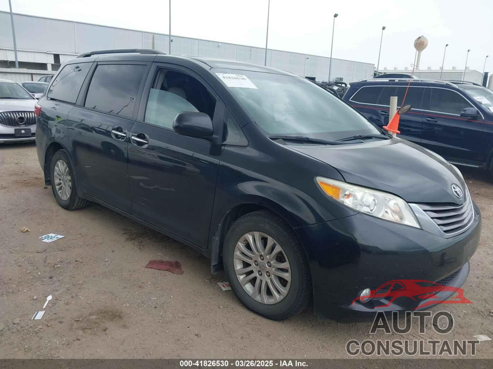 TOYOTA SIENNA 2015 - 5TDYK3DC7FS675661