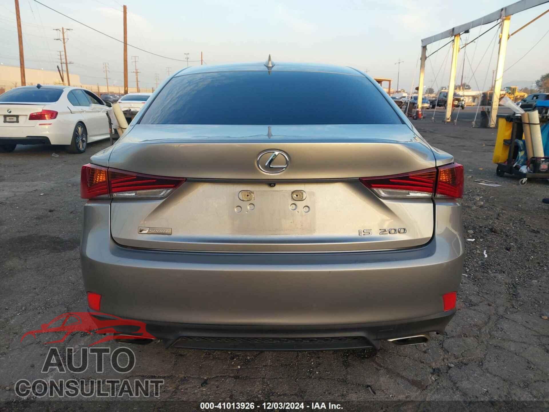 LEXUS IS 200T 2017 - JTHBA1D23H5056020