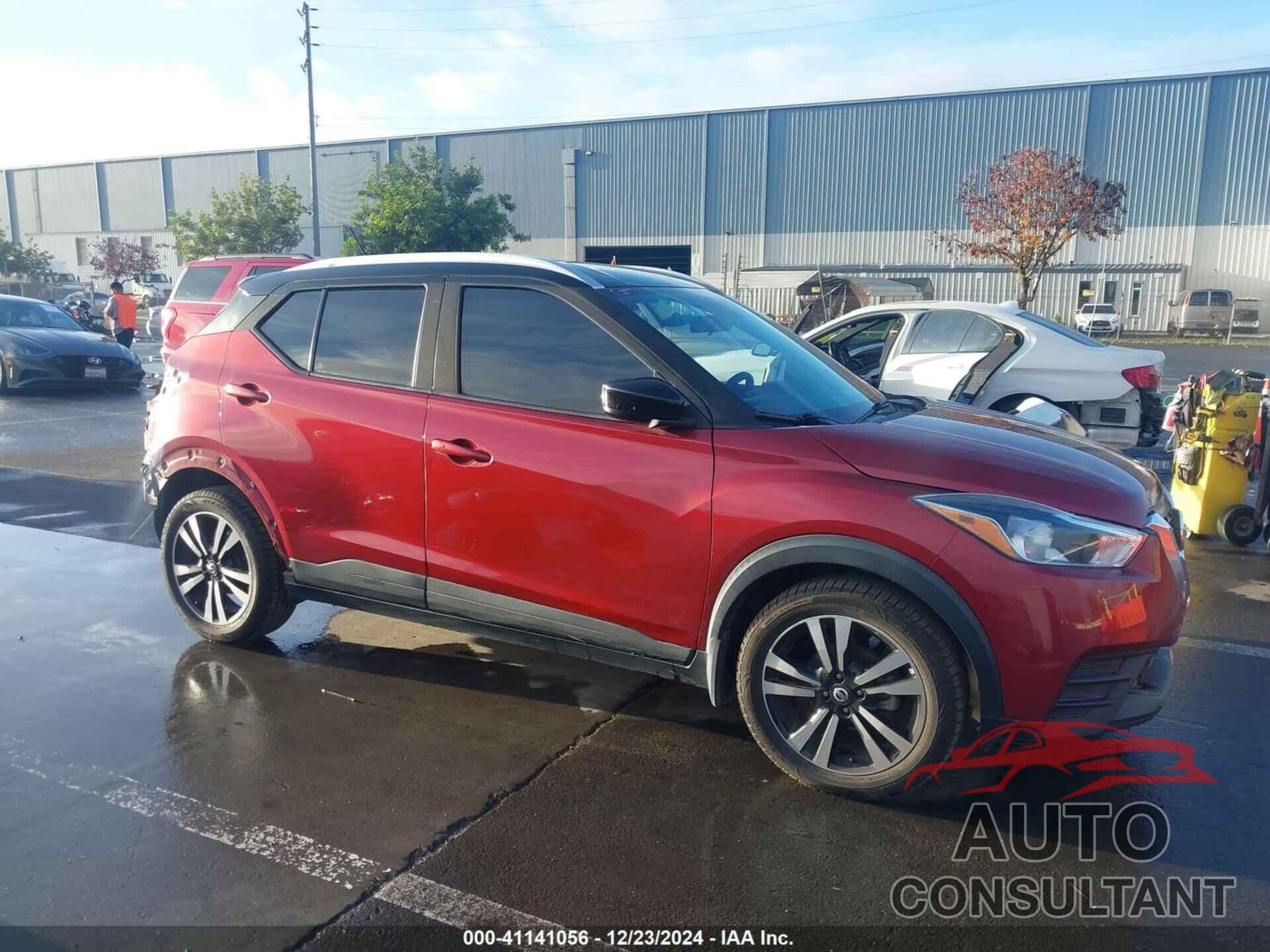 NISSAN KICKS 2018 - 3N1CP5CU1JL511311