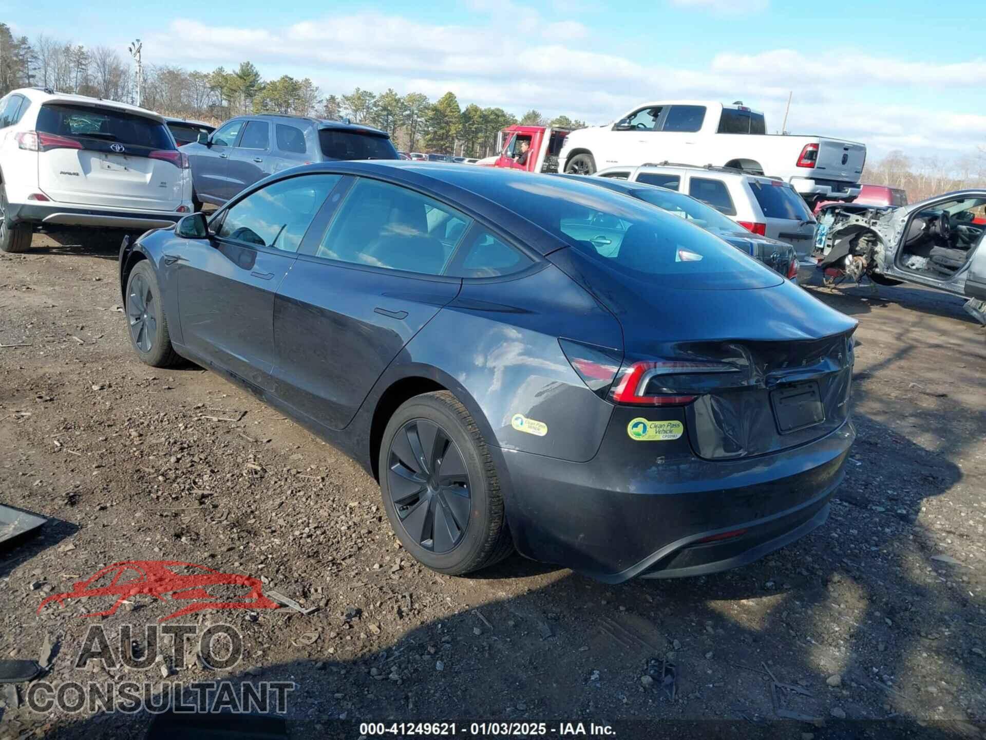 TESLA MODEL 3 2024 - 5YJ3E1EB3RF816150