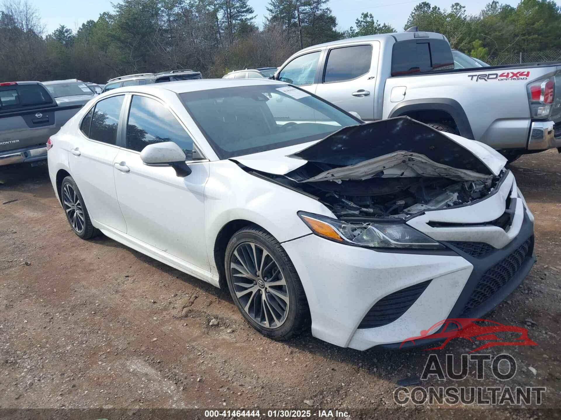 TOYOTA CAMRY 2018 - 4T1B11HK3JU097816