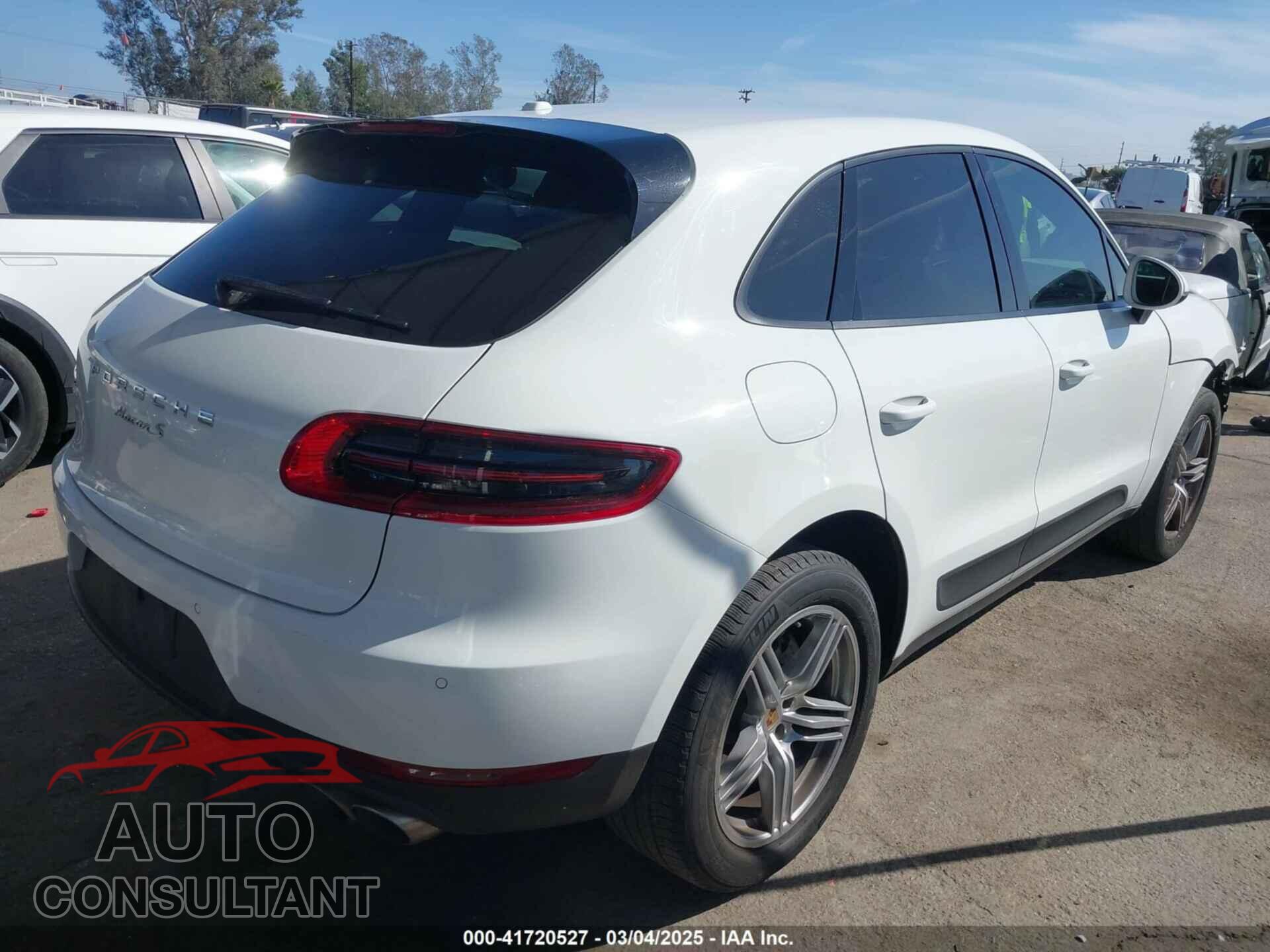 PORSCHE MACAN 2015 - WP1AB2A59FLB72666