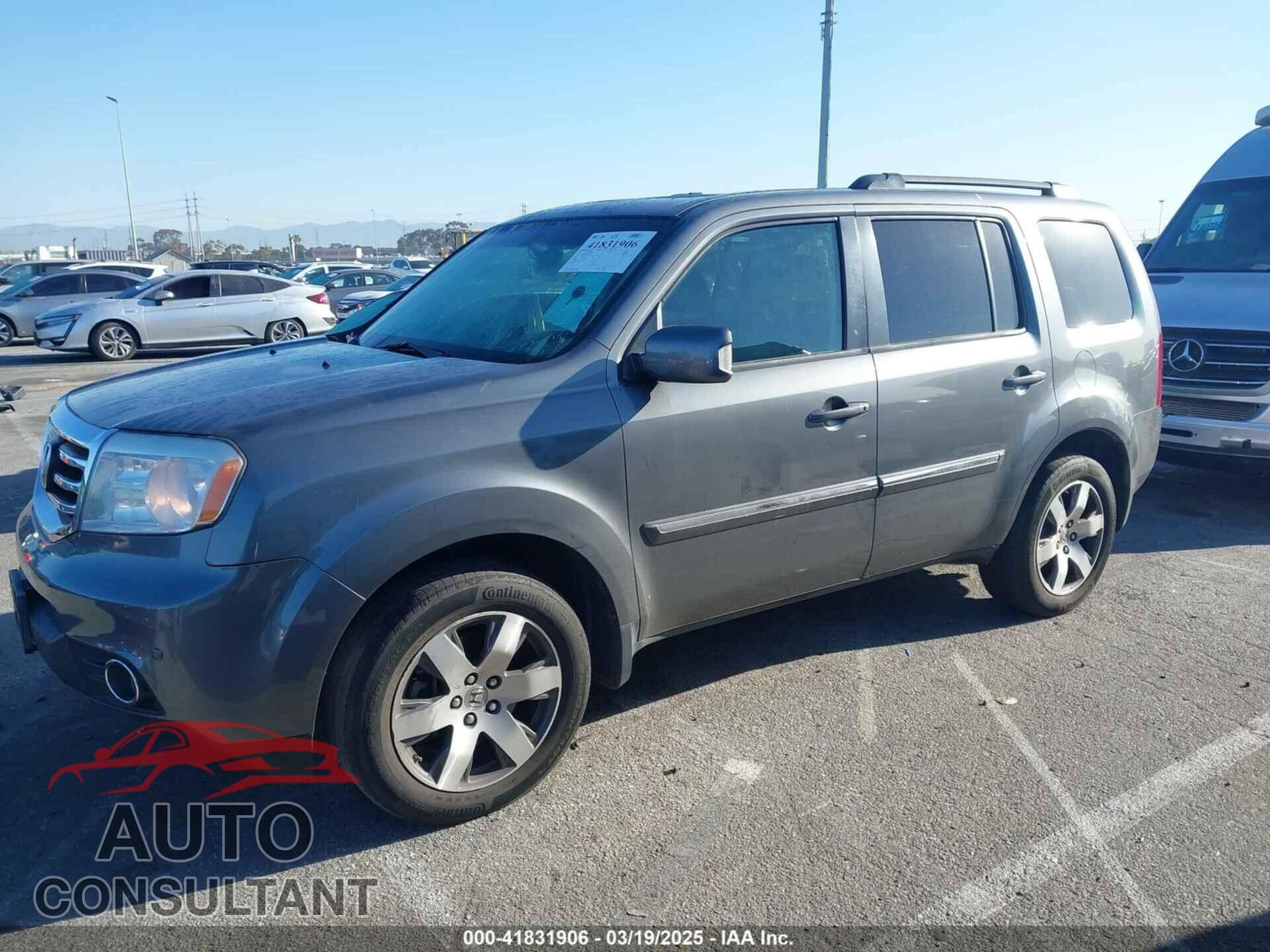 HONDA PILOT 2013 - 5FNYF4H91DB071016