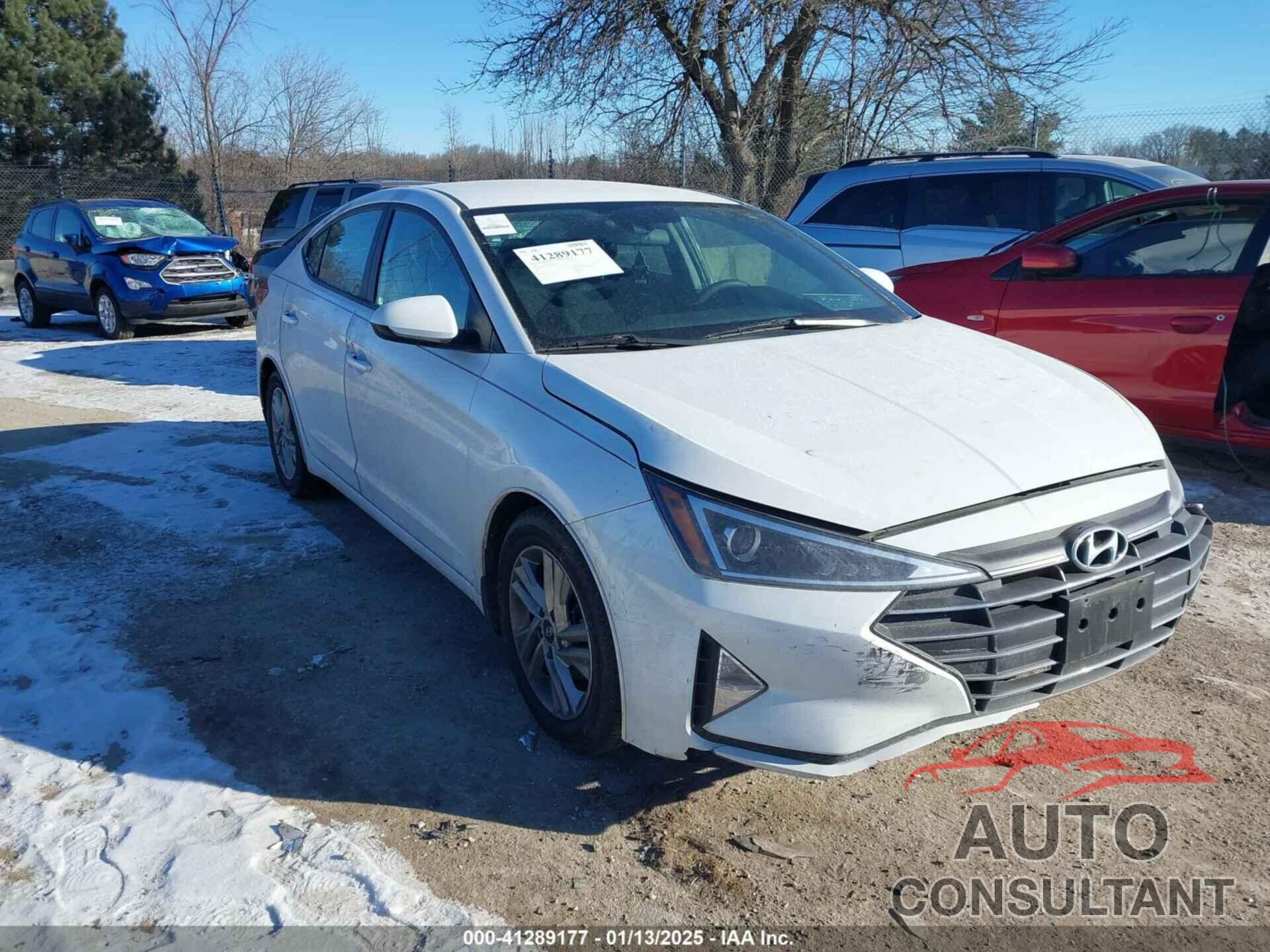 HYUNDAI ELANTRA 2019 - 5NPD84LFXKH493631