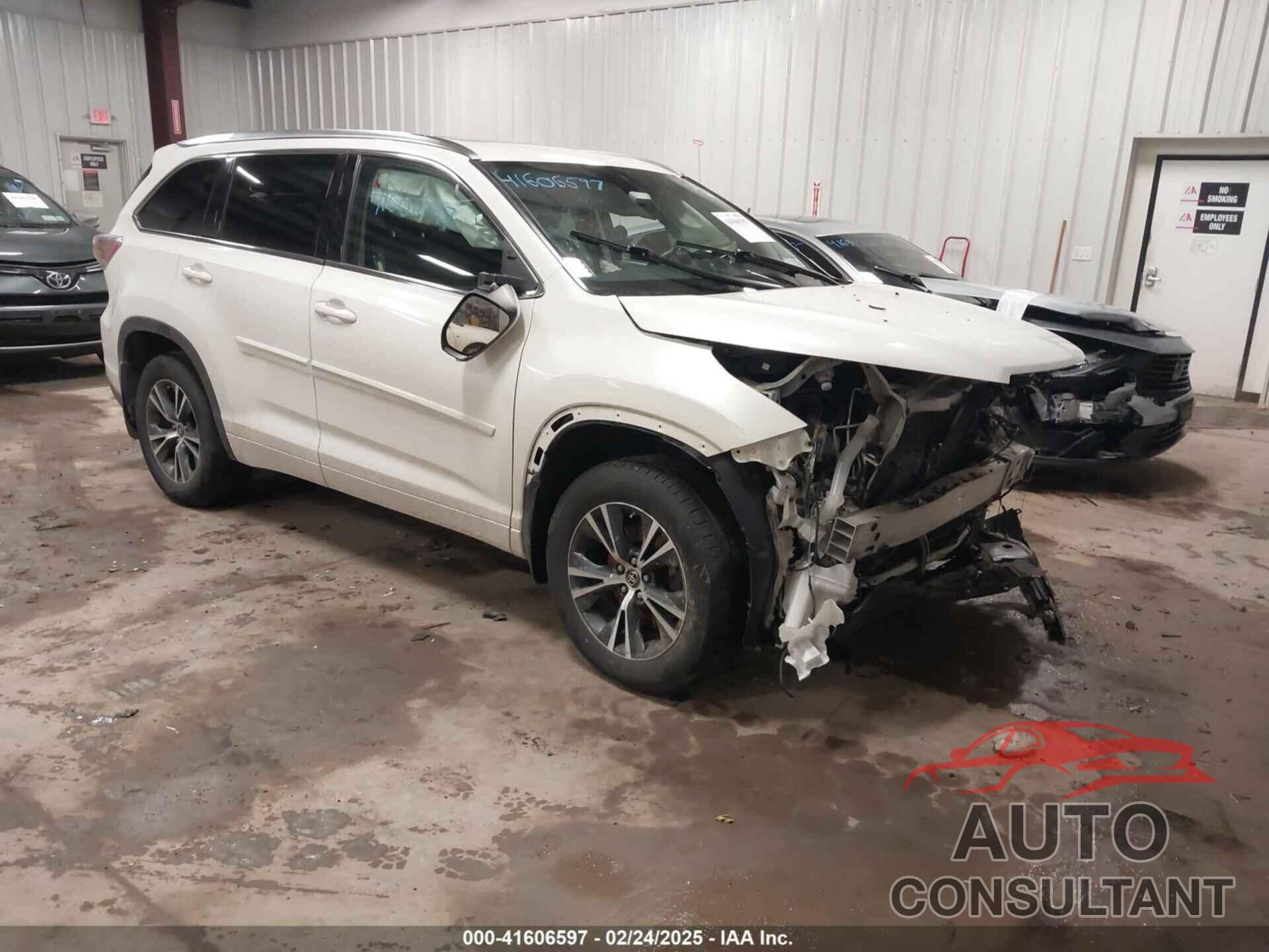 TOYOTA HIGHLANDER 2016 - 5TDJKRFH5GS341613
